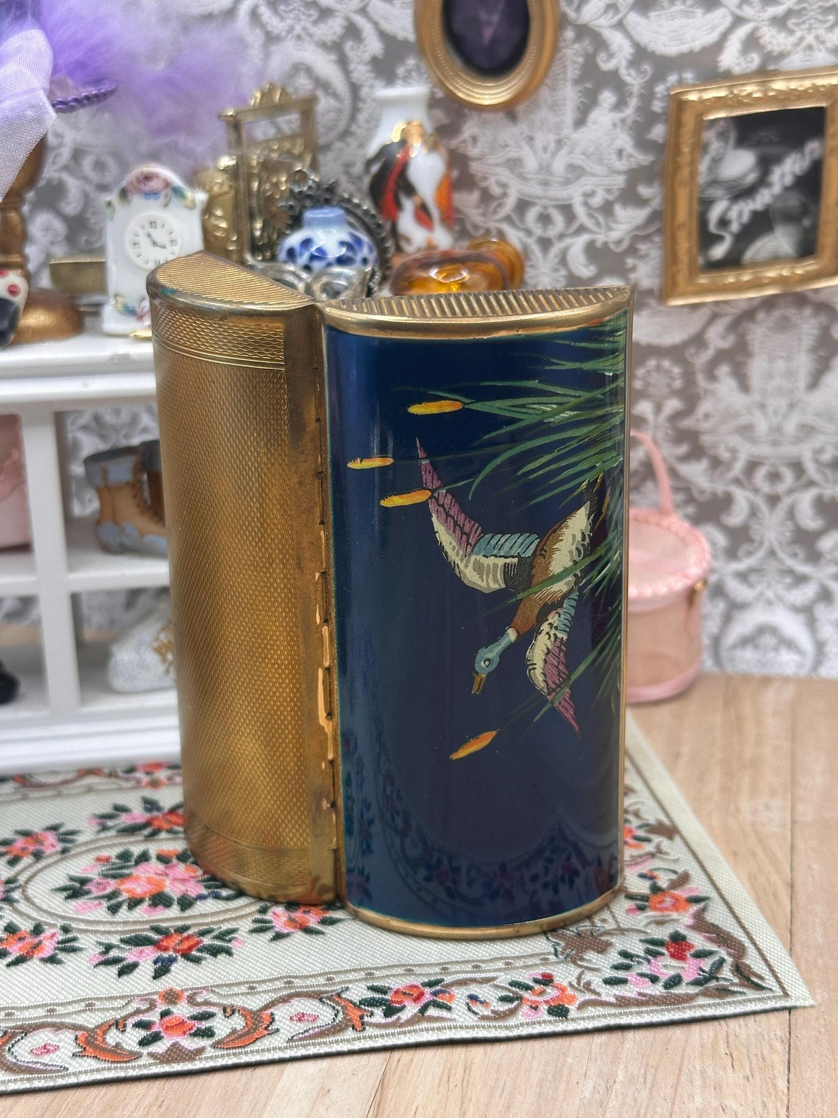 Vintage Kigu Cigarette Case – Mallard Ducks on Cobalt Blue – 9 x 3cm