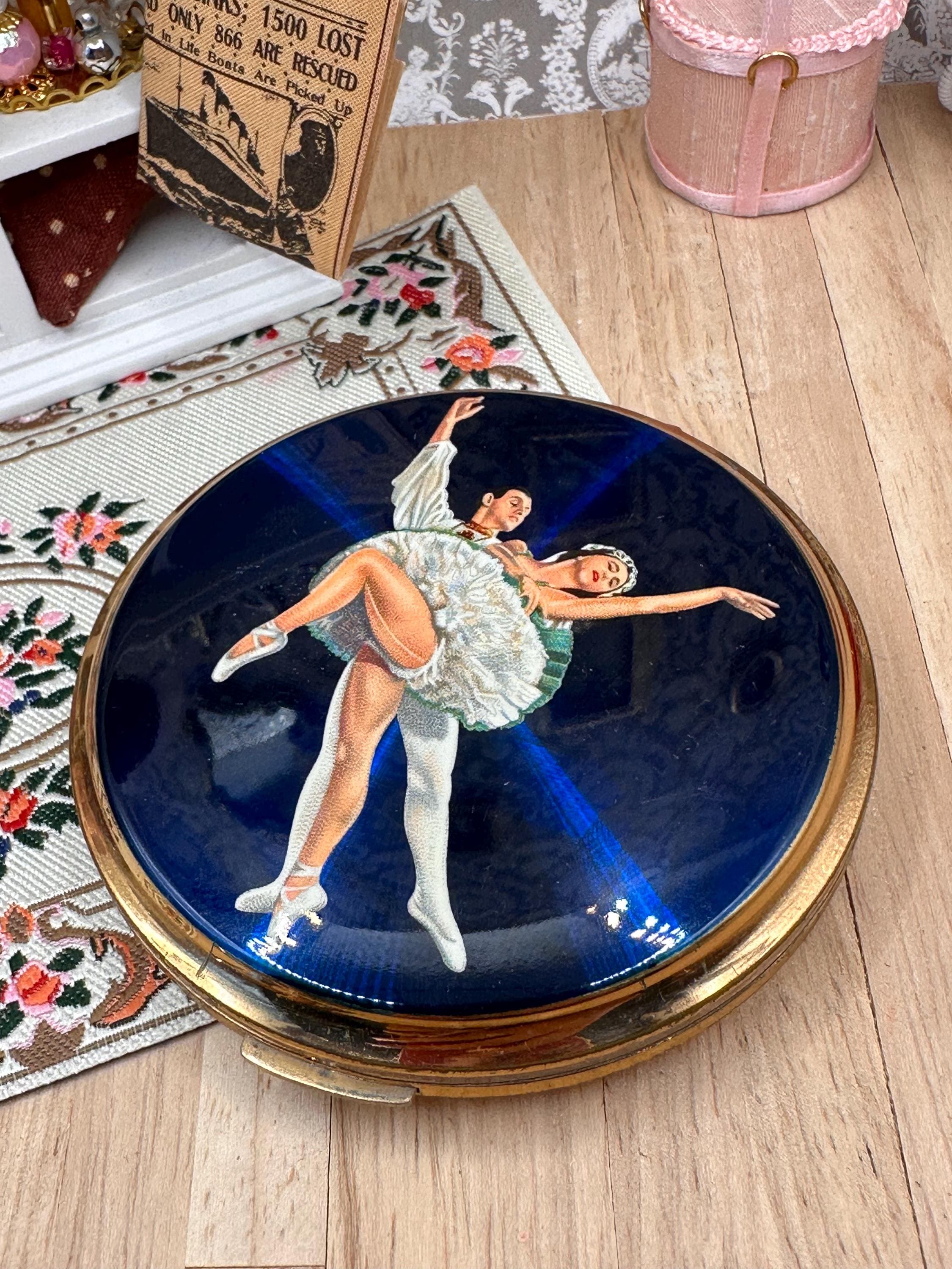 Vintage Stratton Baron Ballet Dancers Powder Compact – Cobalt Blue Signed Ballerina 8cm