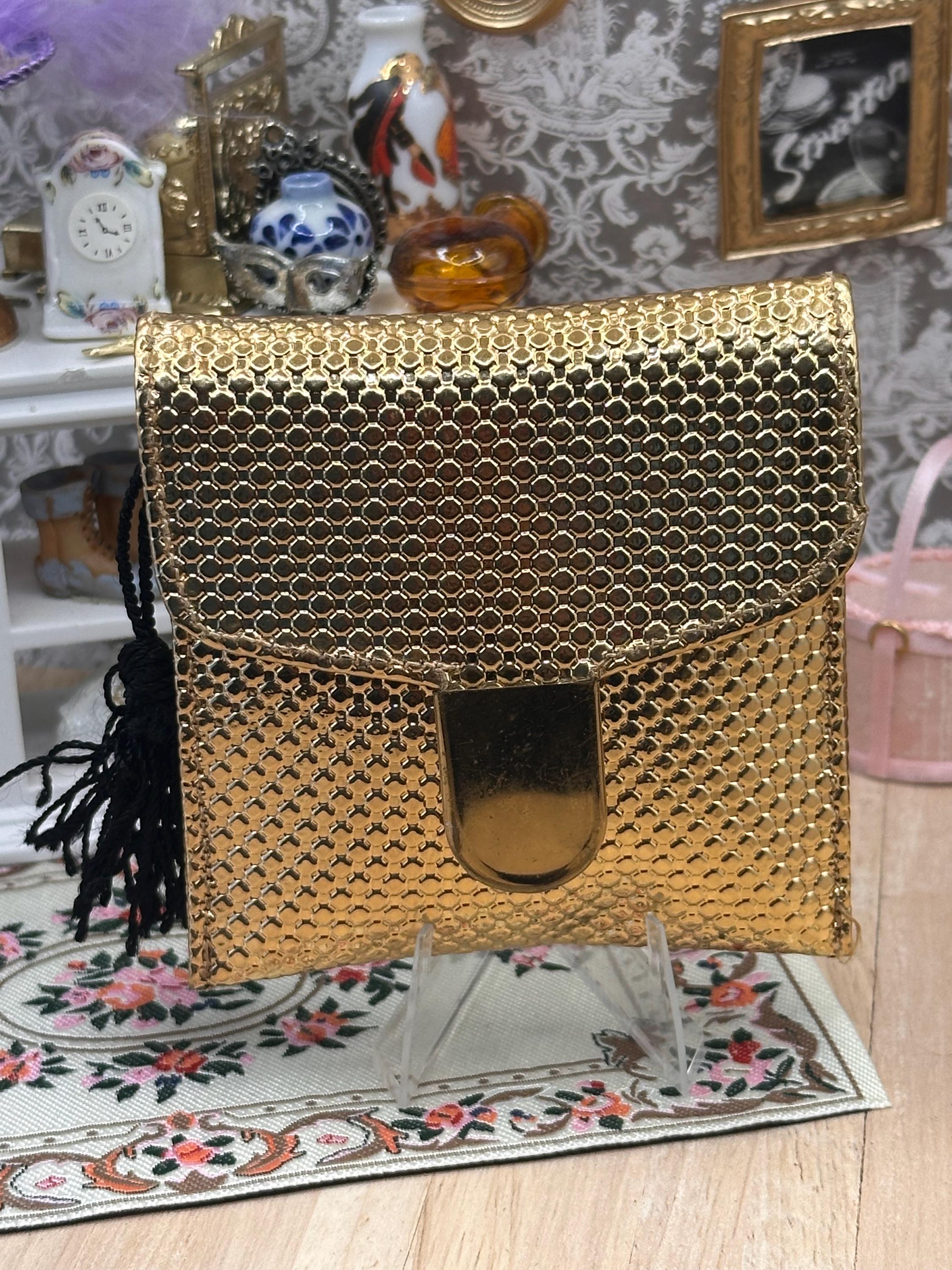 Vintage Zell Fifth Avenue Miracle Mesh Powder Compact & Purse Case – Unused Complete Set