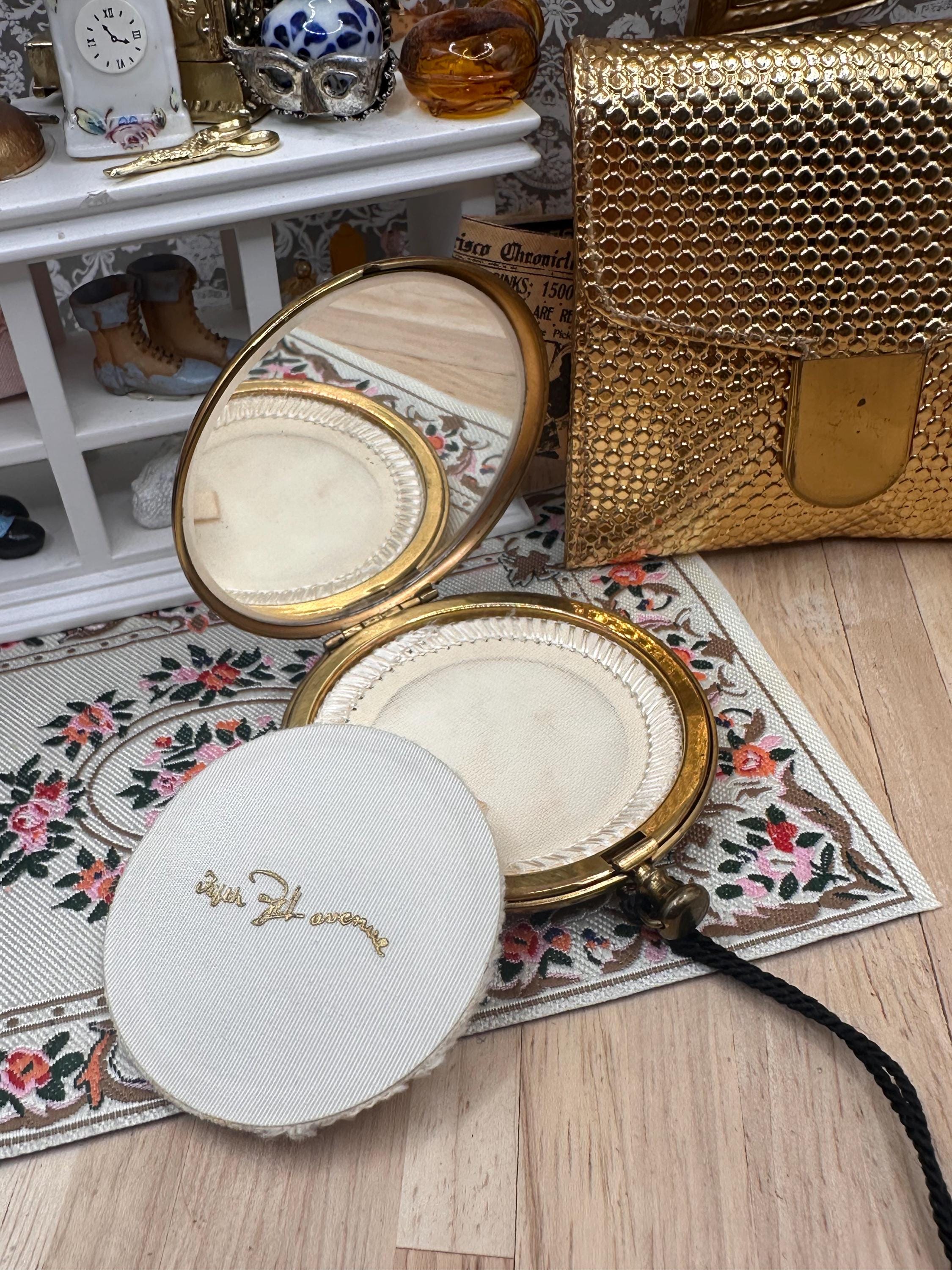 Vintage Zell Fifth Avenue Miracle Mesh Powder Compact & Purse Case – Unused Complete Set