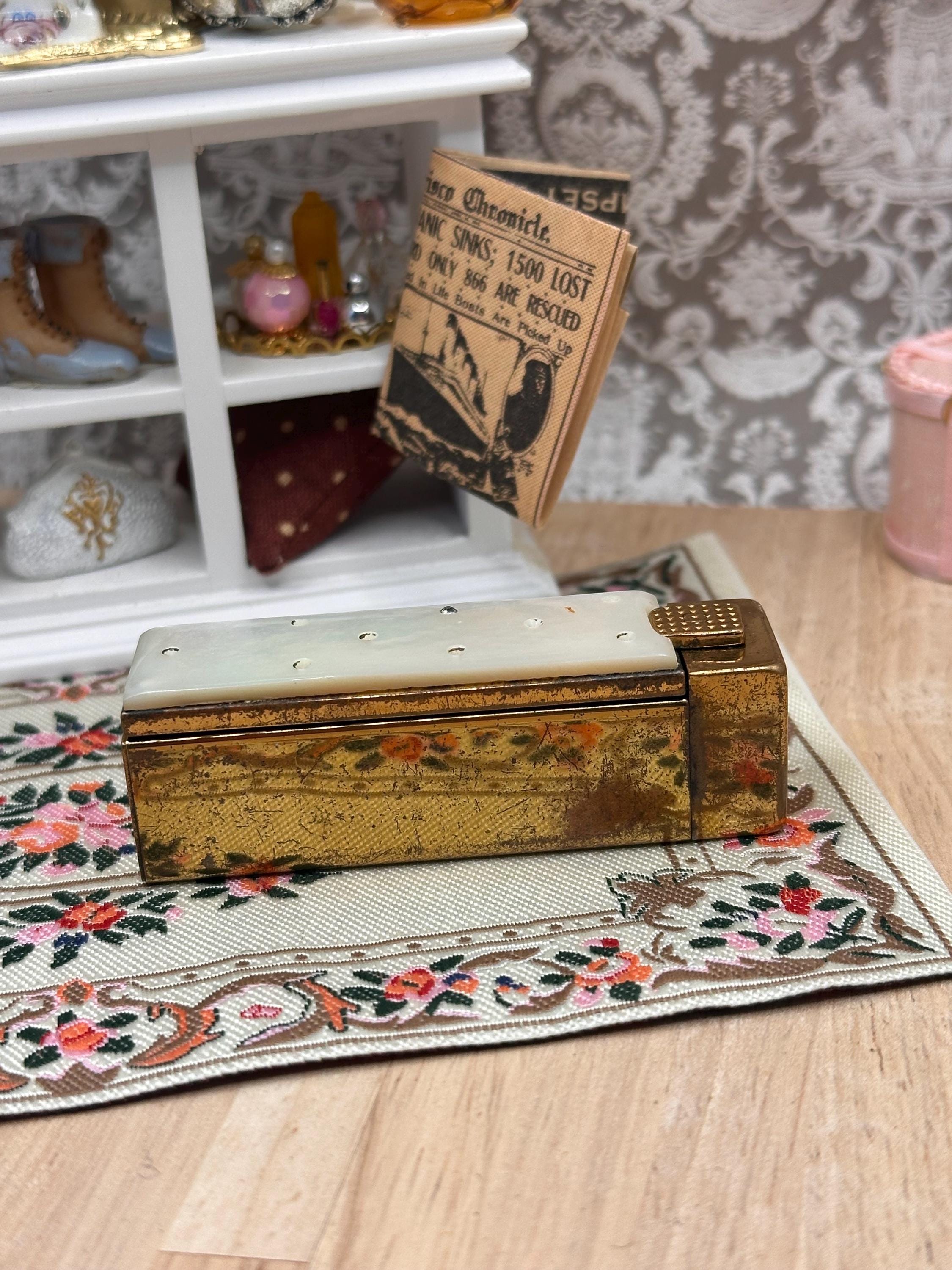 Vintage Kotler & Kopit K and K Genuine Mother of Pearl Lipstick Holder – 6.5cm