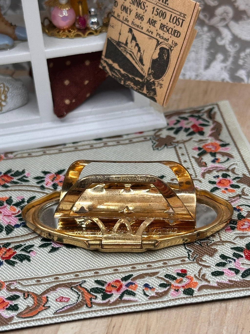 Vintage Stratton Lip View Folding Handbag Mirror Gold Tone Engine Turned 6cm