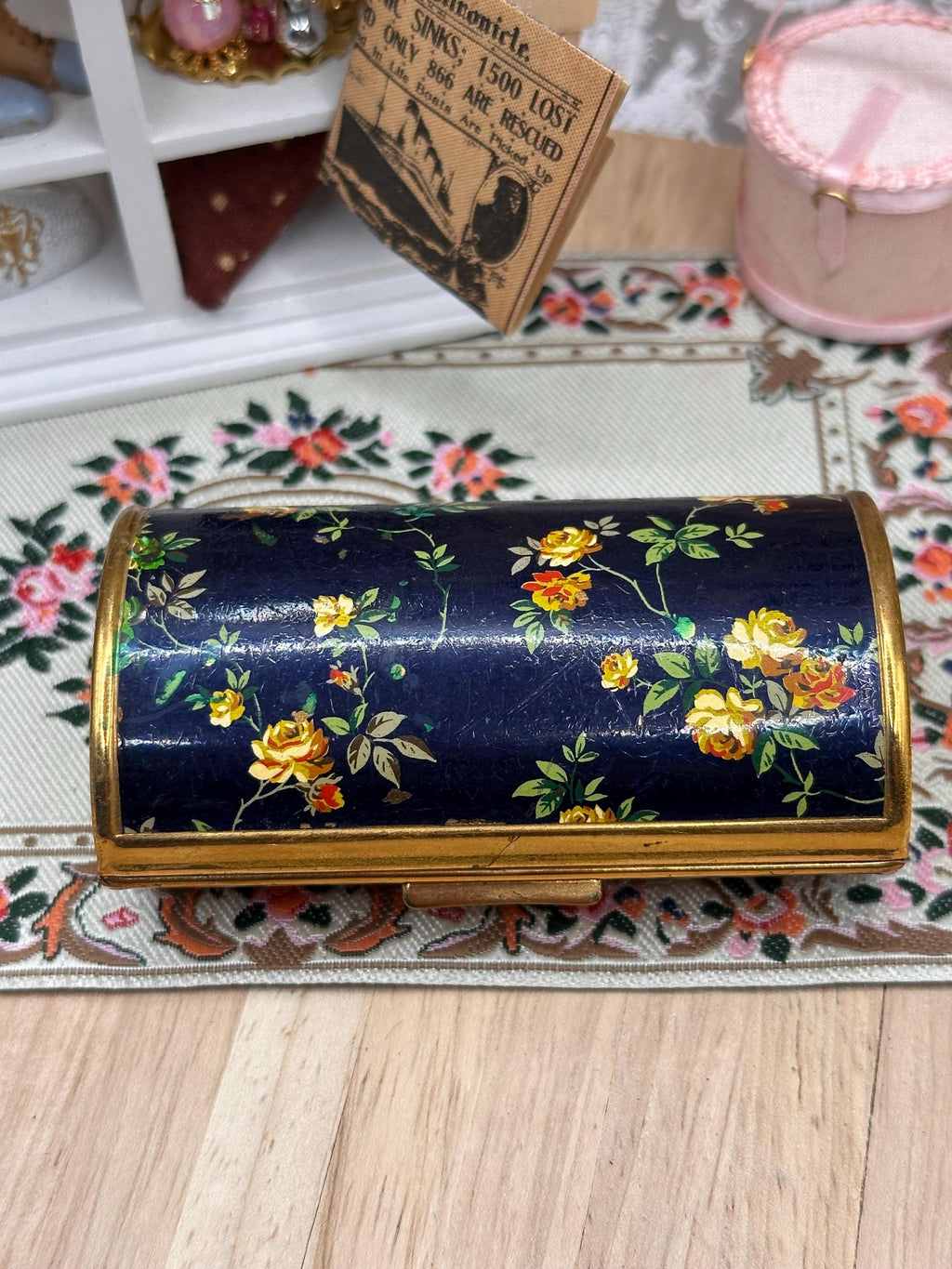 Vintage Kigu Barrel Lipstick Cigarette Case Blue Floral Roses 7.5cm