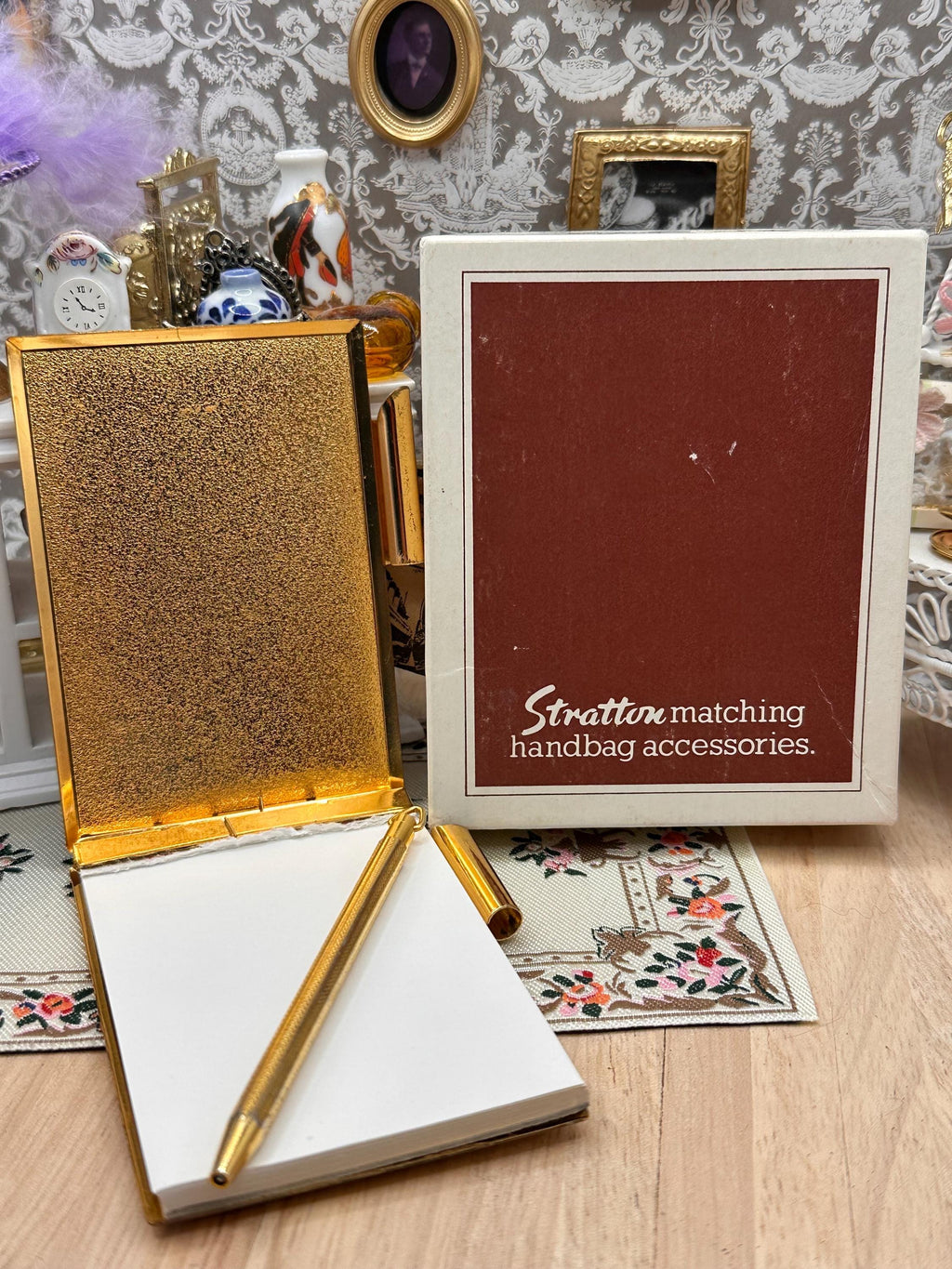 Vintage Stratton Notebook & Pen Boxed Cobalt Blue Enamel Gold Tone 8.5cm