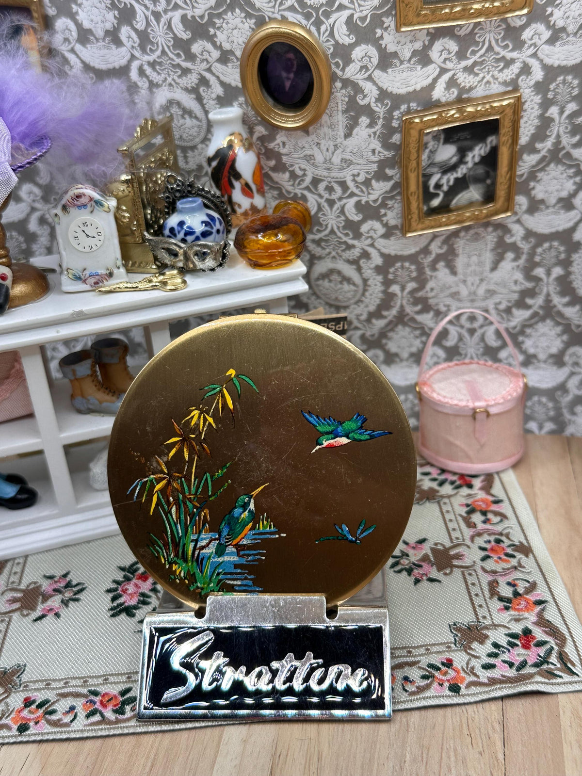 Vintage Stratton Kingfisher Powder Compact – Bird, Bamboo & Dragonfly Design 7.5cm