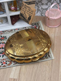 Vintage Kigu Minuette Musical Powder Compact – Gold Tone Scalloped Vanity Compact