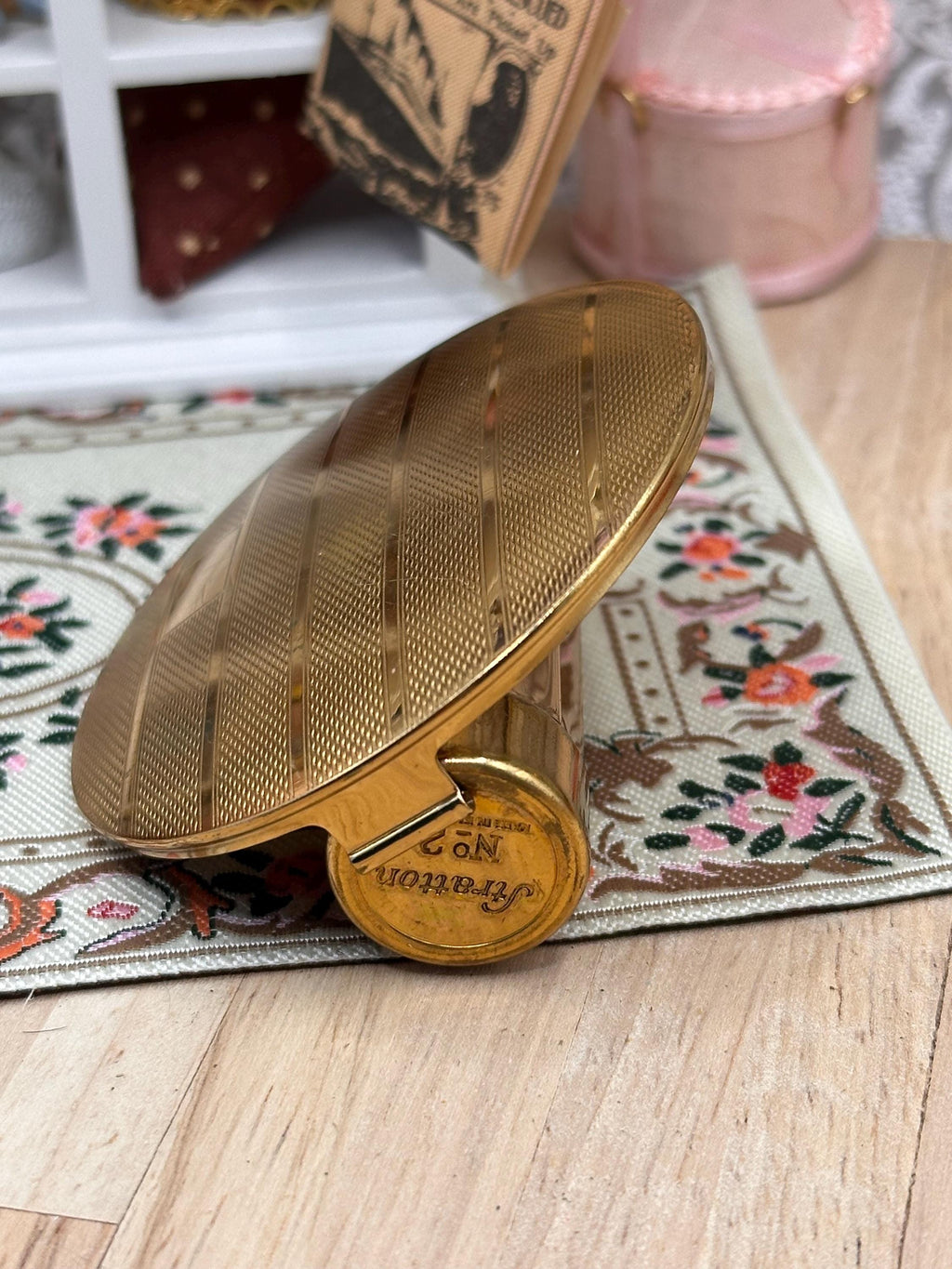 Vintage Stratton No. 2 Lipstick Holder with Folding Compact Mirror – 1950s/60s