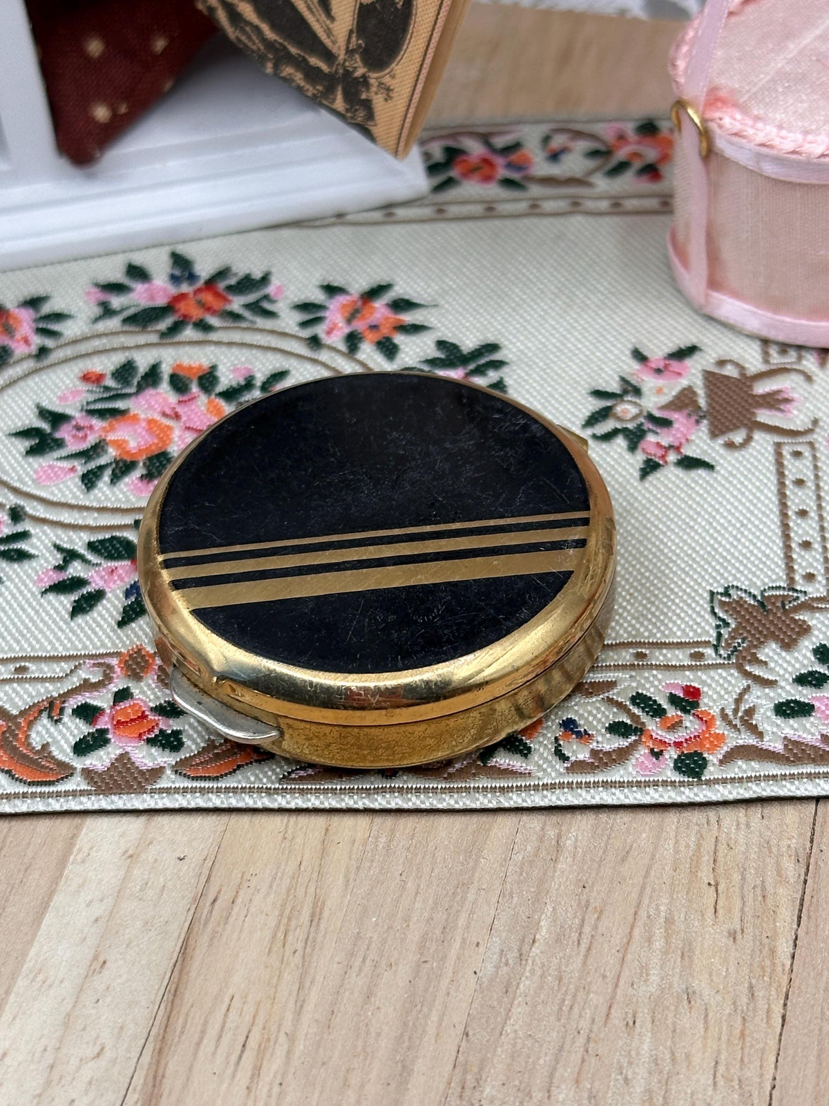 Vintage Stratton Black and Gold Pill Box – Art Deco Style 4.5cm