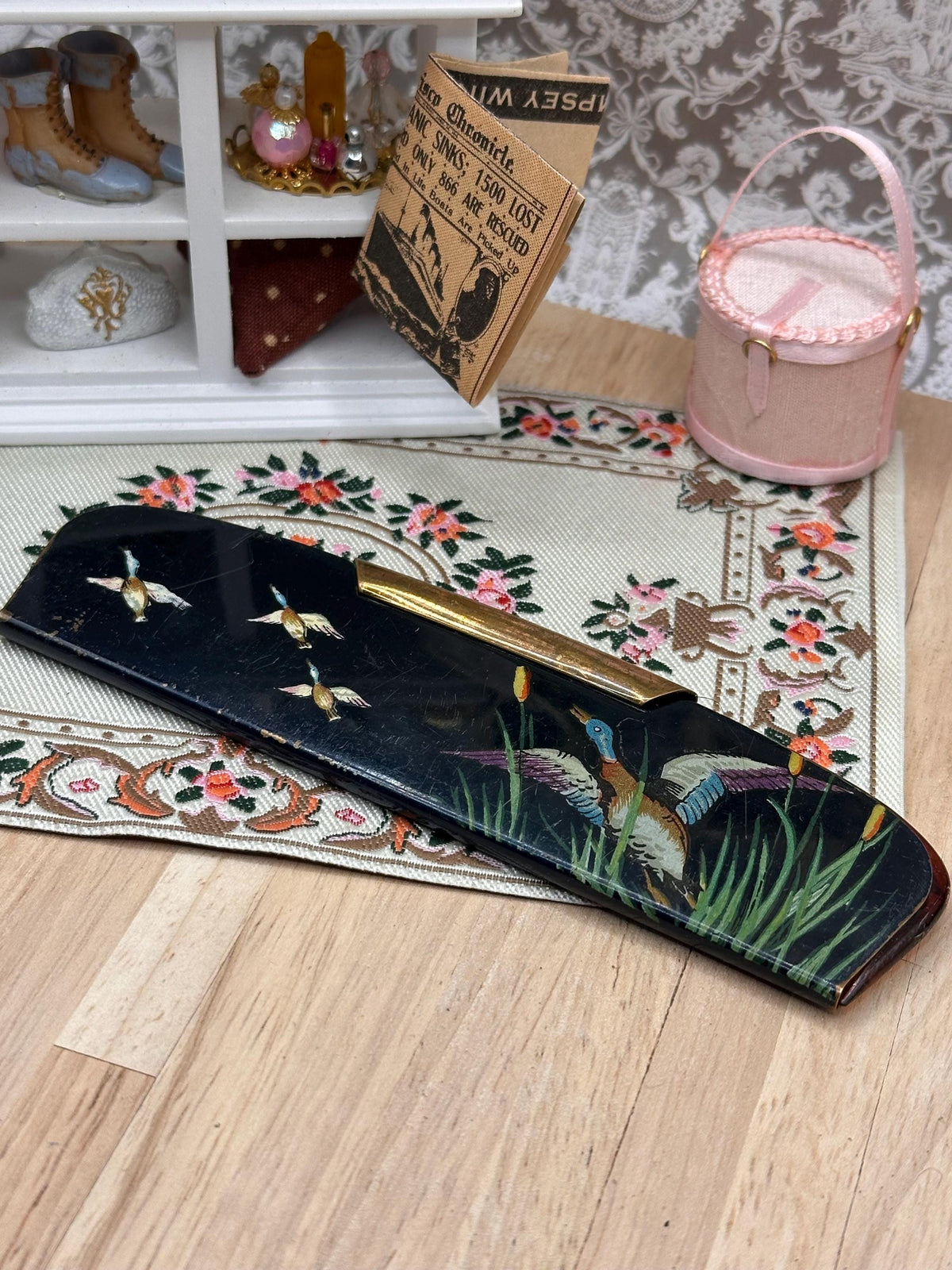 Vintage Kigu Handbag Comb Ducks in Flight Marsh Bird Design 10.5cm