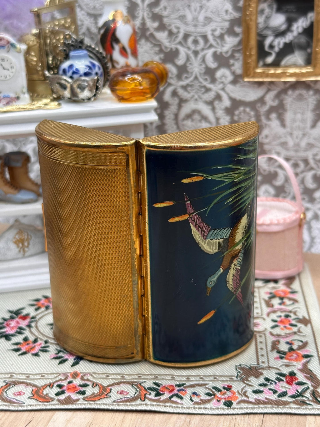 Vintage 1960s Kigu Dolphin 96 Barrel Cigarette Case Mallard Duck Reeds