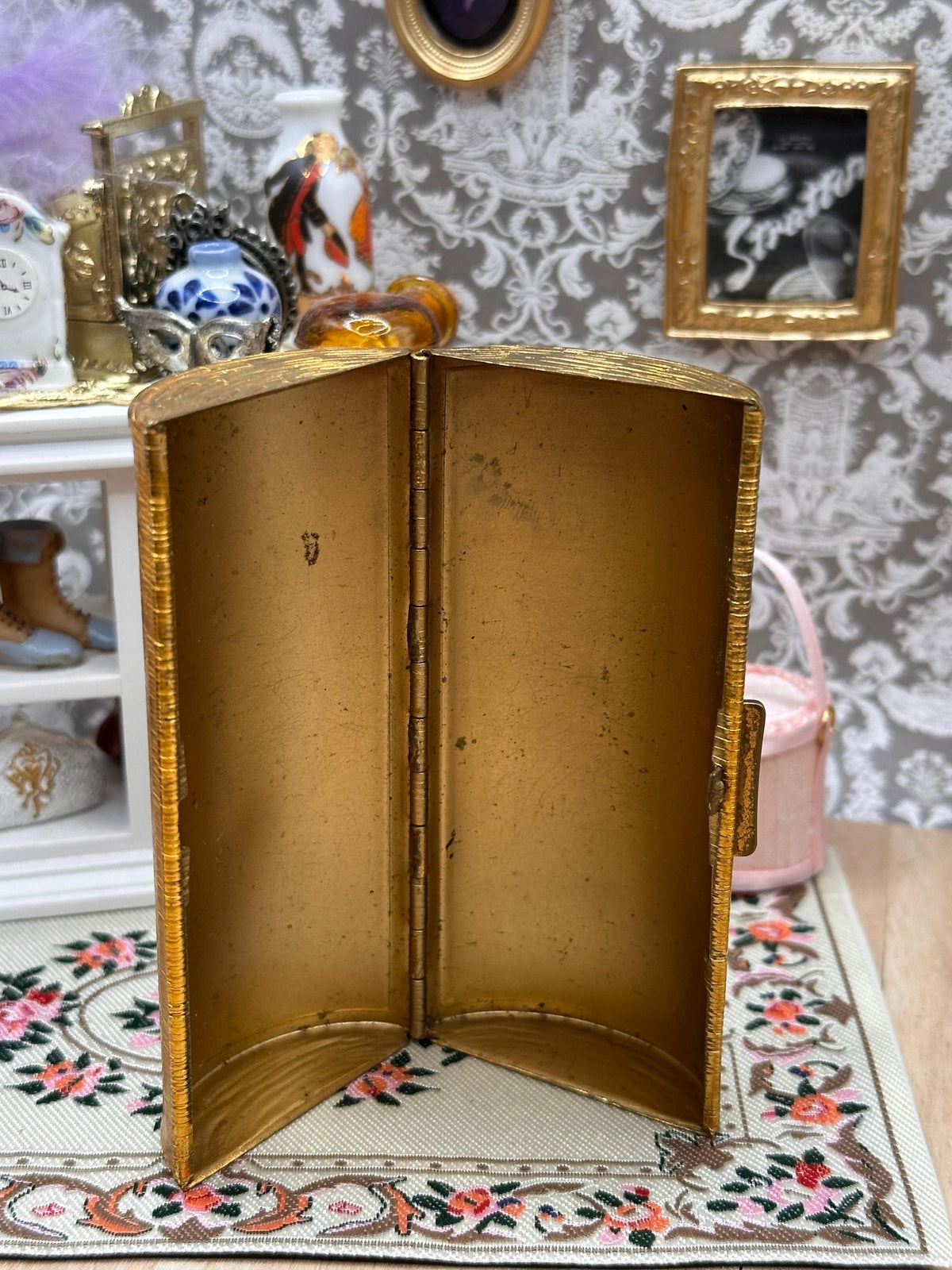 Vintage Kigu Barrel Cigarette Case Gold Tone Textured Design 9cm 1950s 1960s