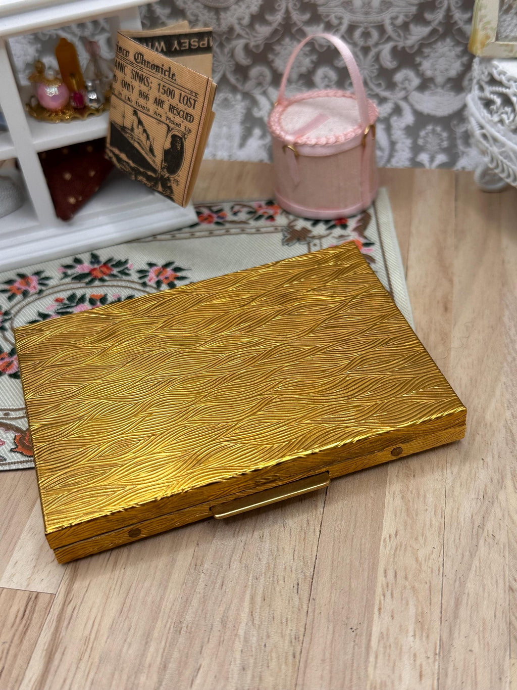 Vintage Kigu Cigarette Case Boxed Unused Gold Tone Feather Design with Pouch