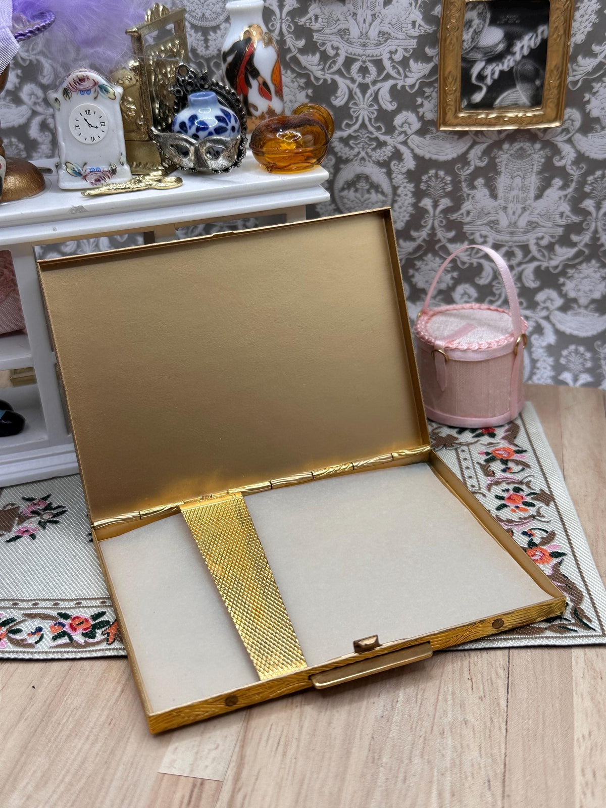 Vintage Kigu Cigarette Case Boxed Unused Gold Tone Feather Design with Pouch