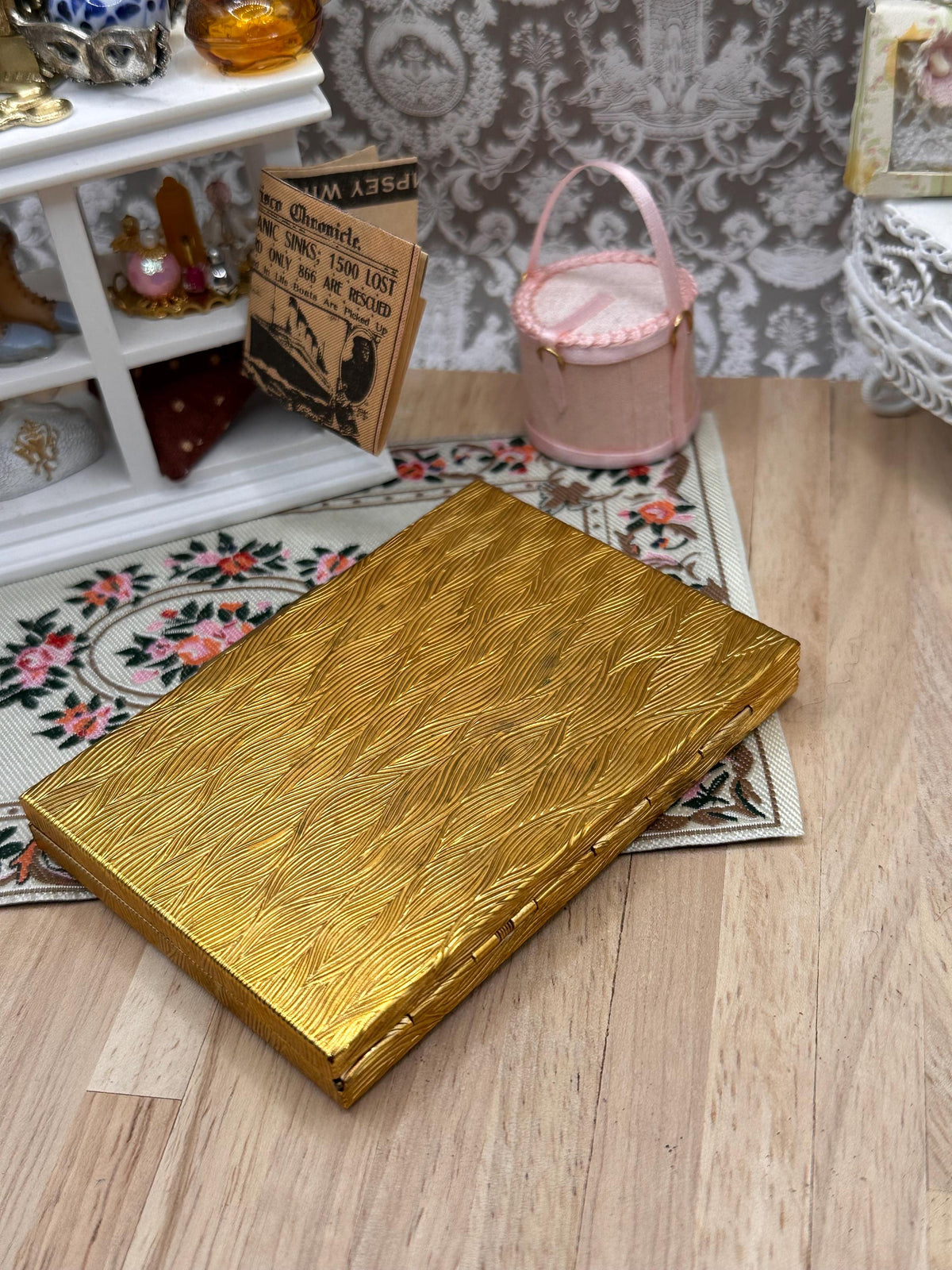 Vintage Kigu Cigarette Case Boxed Unused Gold Tone Feather Design with Pouch