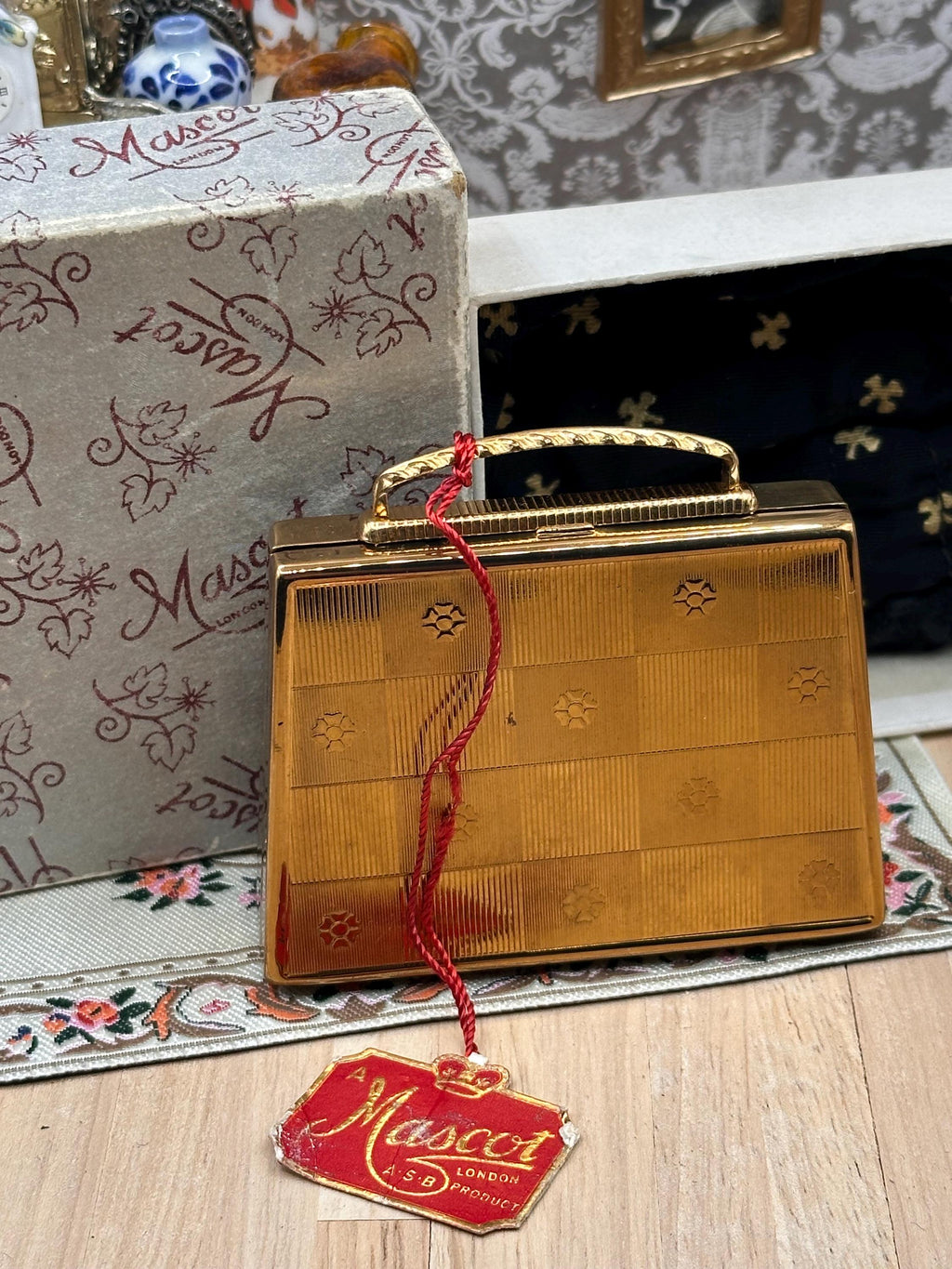 Vintage 1950s Mascot Musical Suitcase Powder Compact – Thorens Limelight – Boxed with Original Tag & Pouch