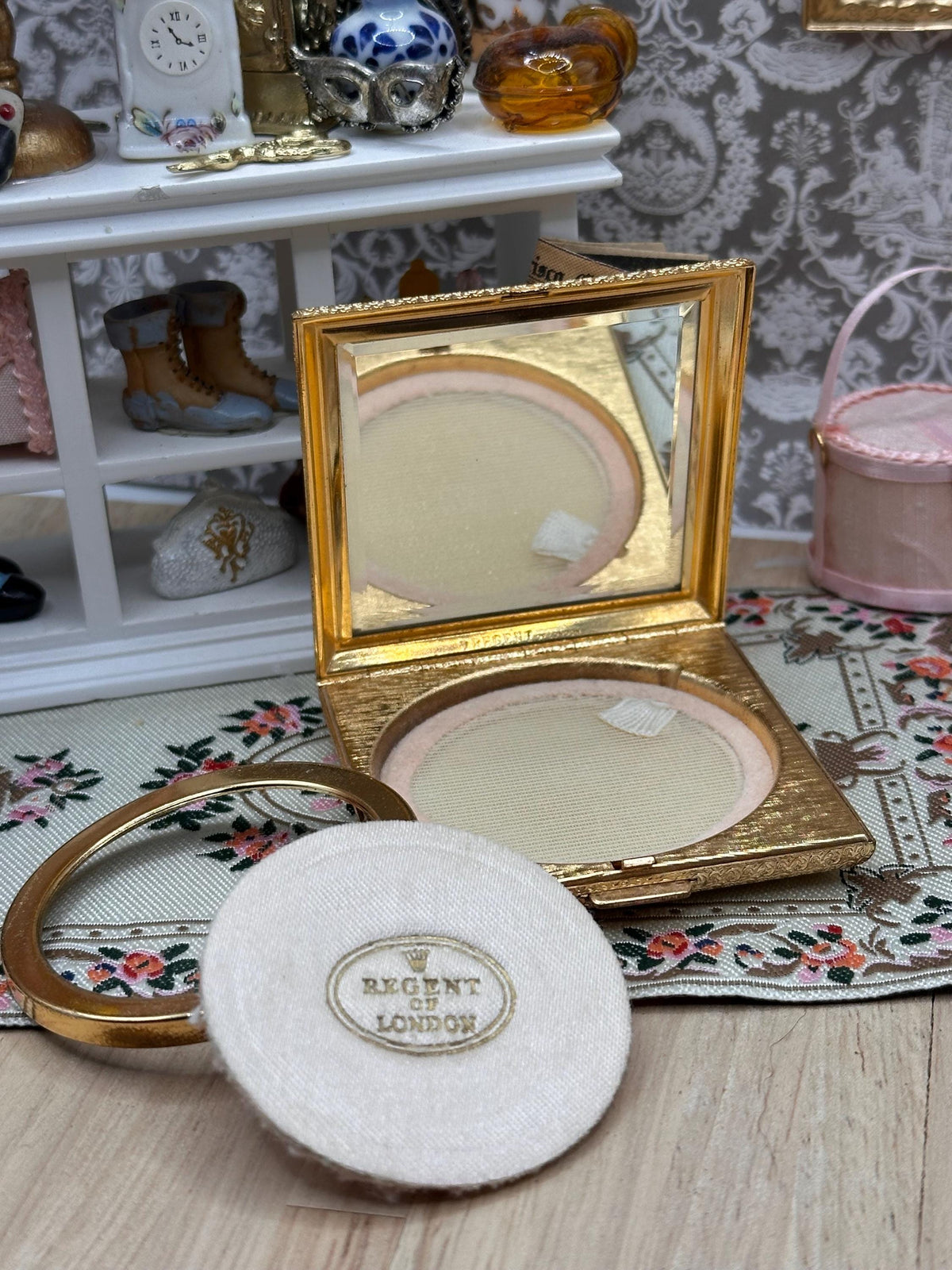 Mint Regent of London Petit-Point Powder Compact: 1950s Gold Vanity, Boxed