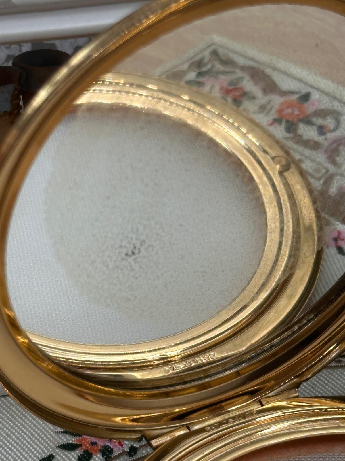 Vintage Stratton Convertible Powder Compact, Boxed Goldtone Leaf Design with Puff & Sifter, 1950s