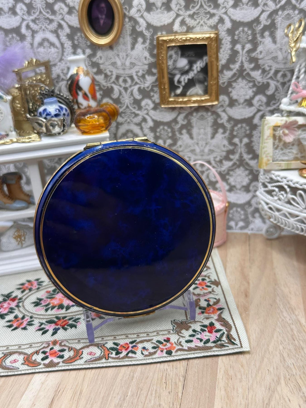 Vintage Blue Mottled Enamel Powder Compact with Gold Tone Trim