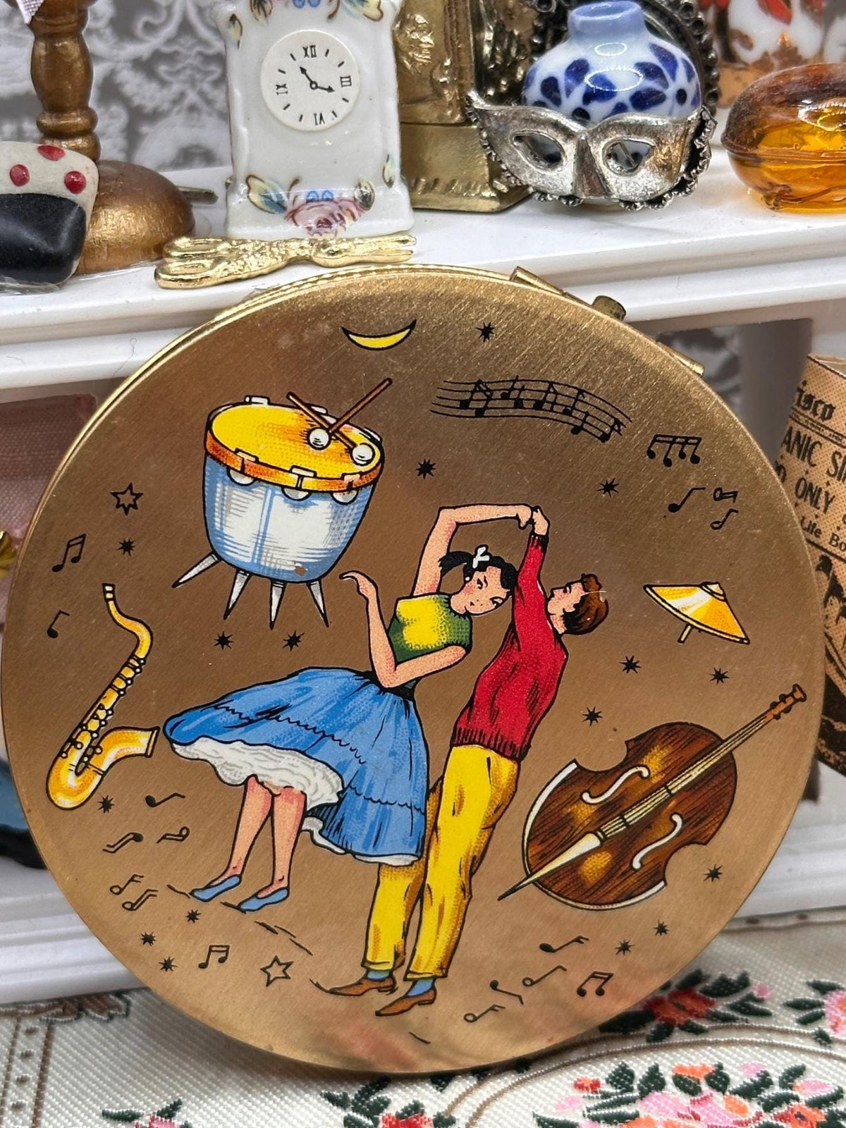 Vintage Rare Stratton Powder Compact Rock and Roll Dancers Jiving Couple 1950s
