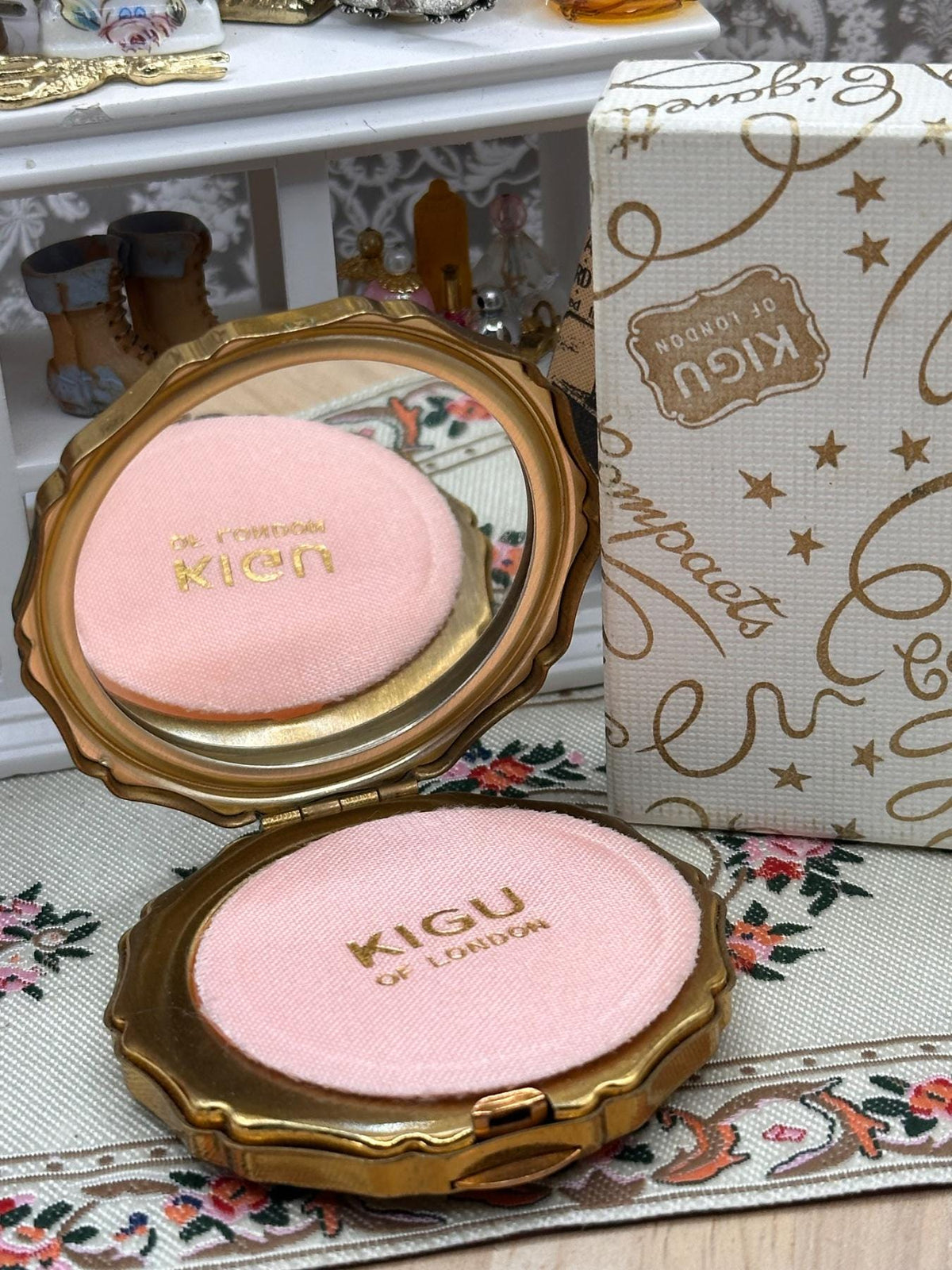 Vintage Kigu Mini Powder Compact, Black Floral Gold Tone, Boxed, 1950s