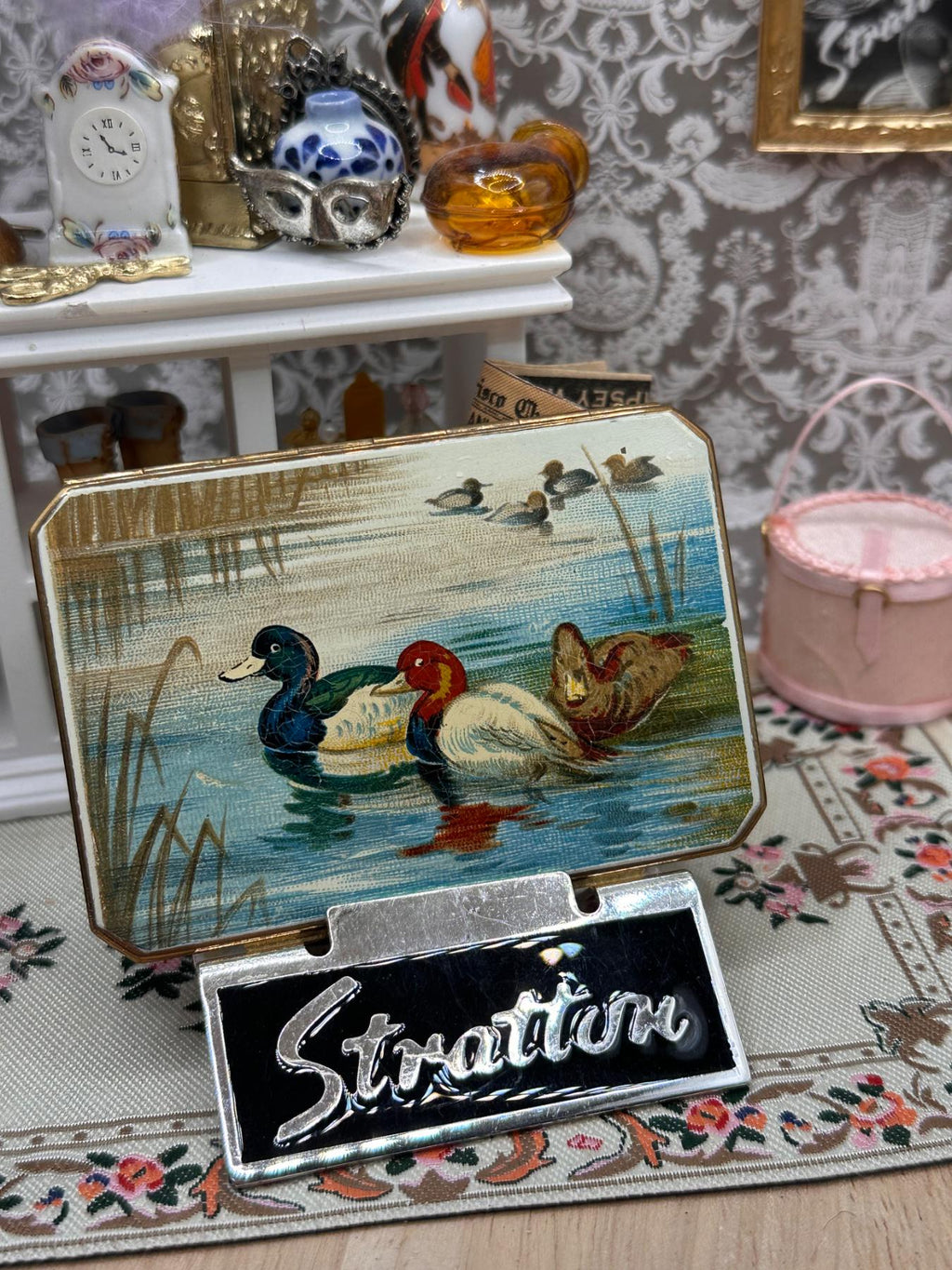 Vintage Stratton Star / Slab Powder Compact – Trio of Ducks Water Scene – c.1950