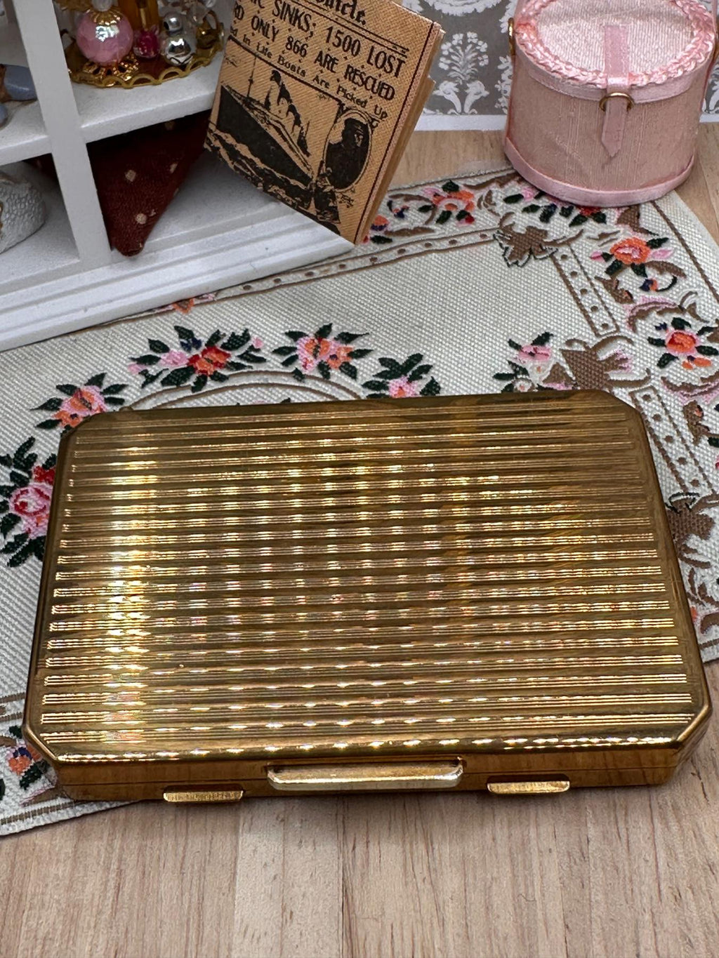 Vintage Stratton Star / Slab Powder Compact – Trio of Ducks Water Scene – c.1950