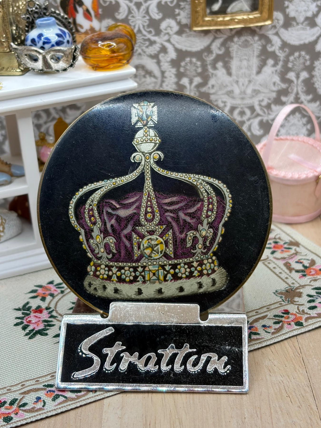 Vintage Stratton Powder Compact Rare Crown Motif Enamel 1950s