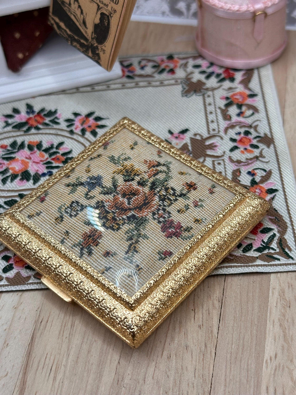 Mint Regent of London Petit-Point Powder Compact: 1950s Gold Vanity, Boxed