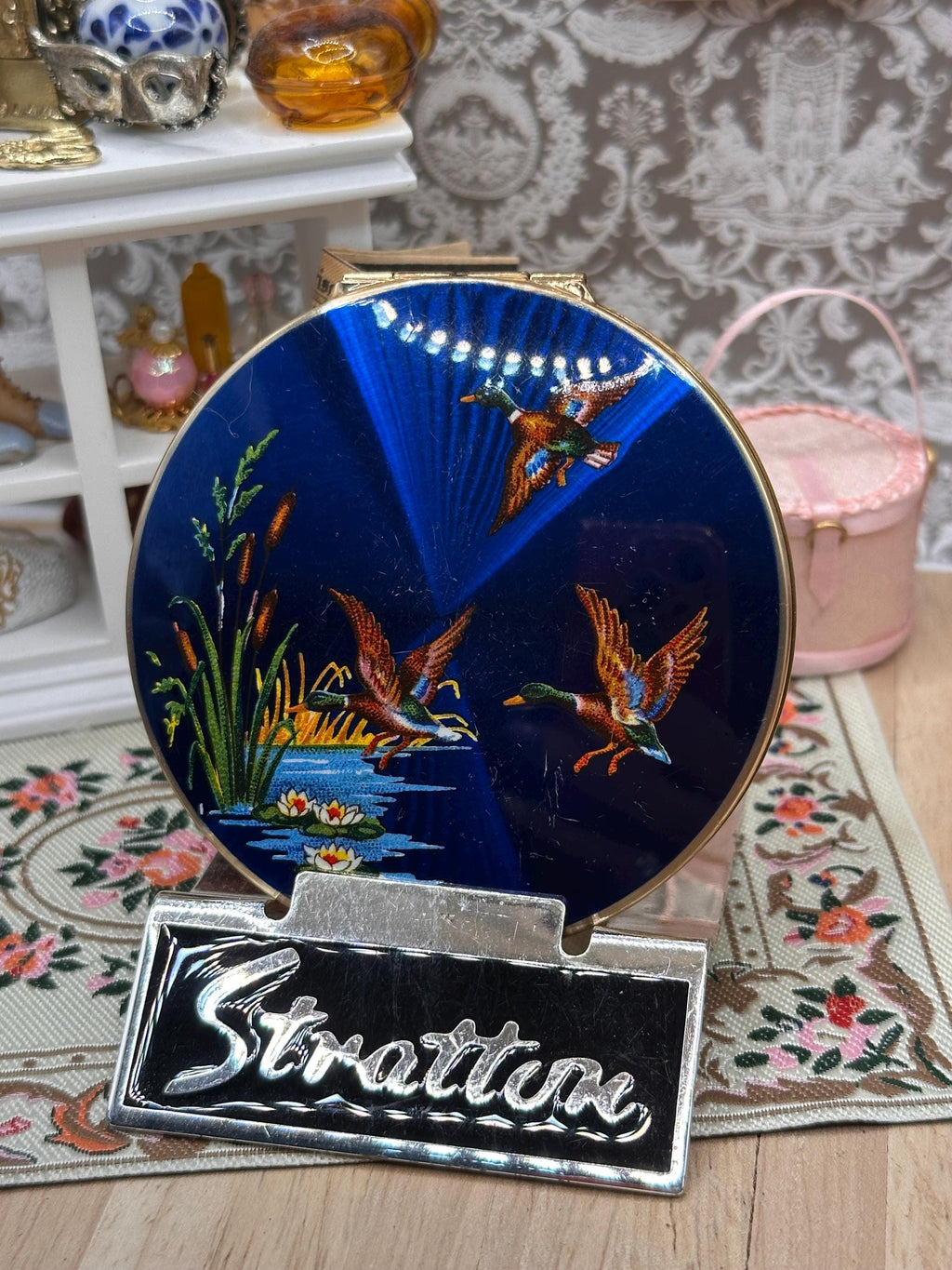 Vintage Stratton Enamel Powder Compact: Flying Ducks Pond Scene, Gold Guilloché