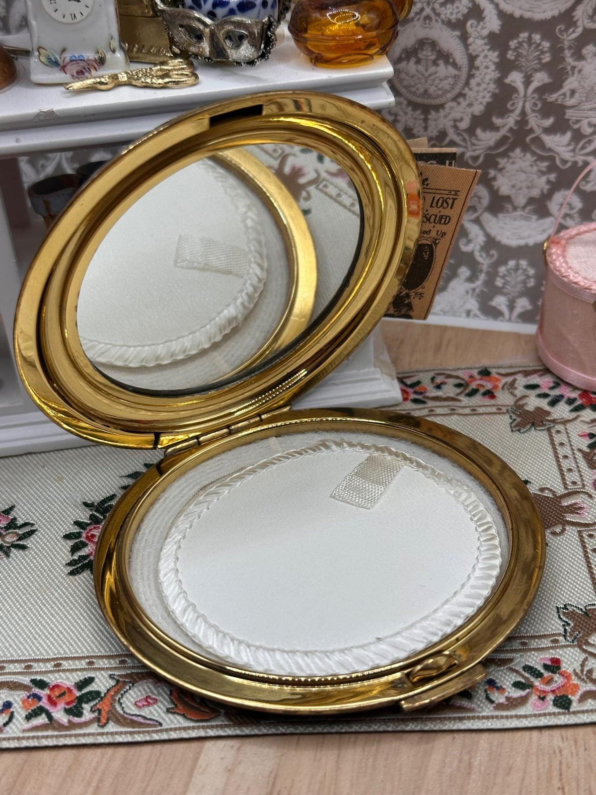 Vintage Blue Mottled Enamel Powder Compact with Gold Tone Trim