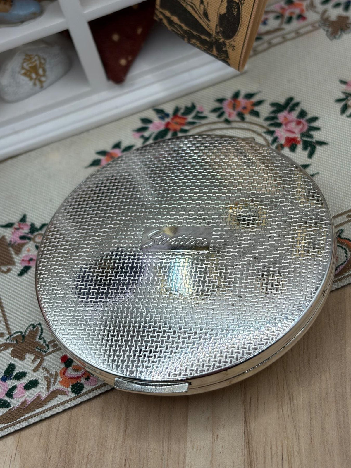 Vintage Stratton Powder Compact White Enamel Rhinestone Appliqué with Puff & Quilted Pouch, 1970s