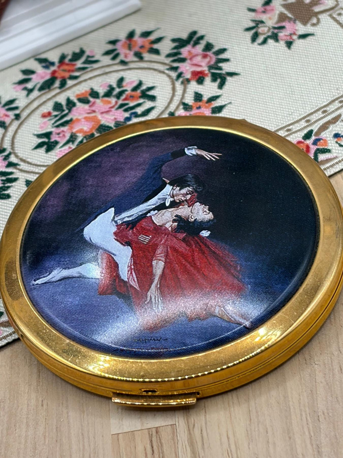 Vintage Stratton Giselle Ballerina Powder Compact with Puff & Sifter, 1970s