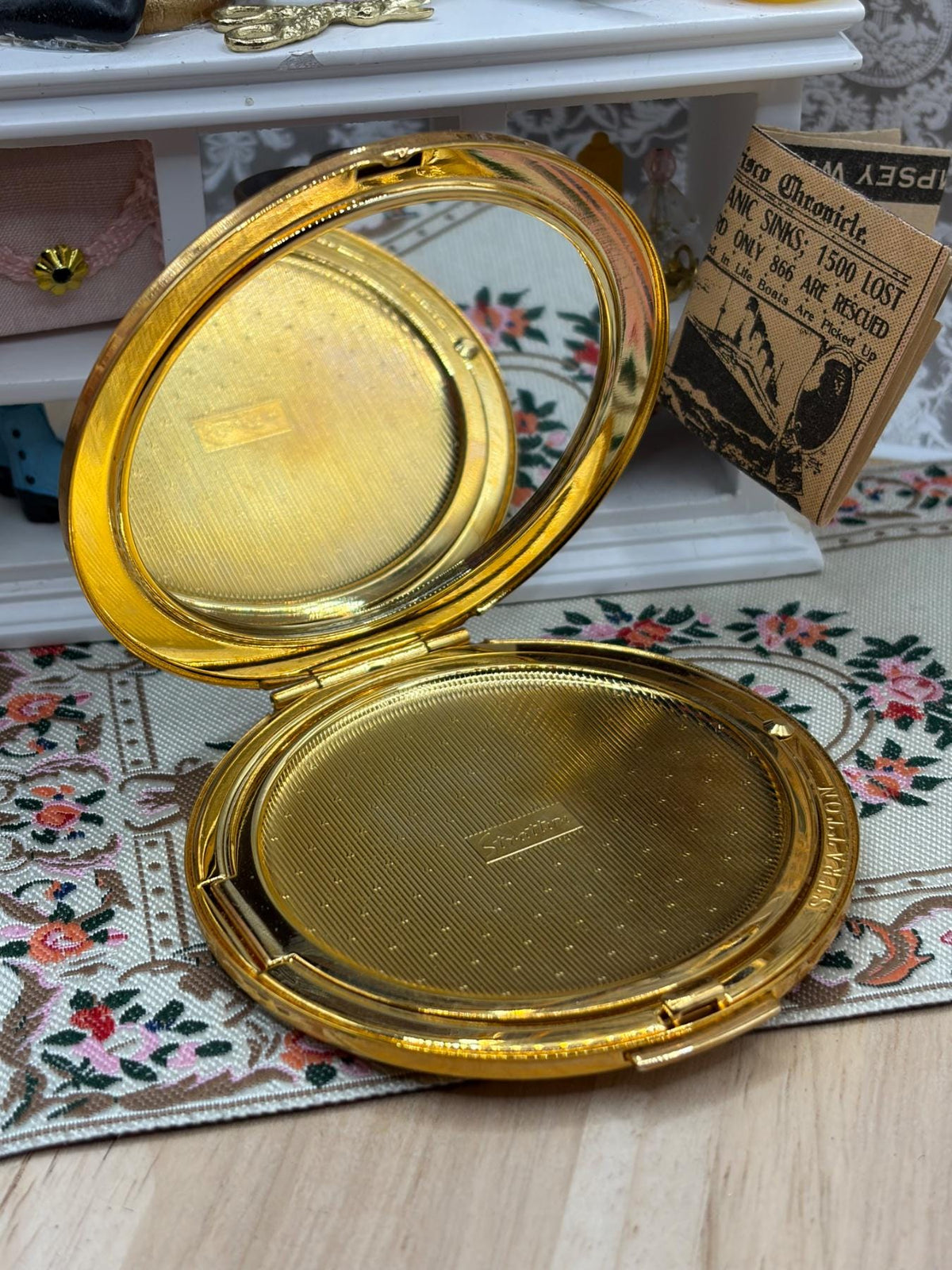 Vintage Stratton Giselle Ballerina Powder Compact with Puff & Sifter, 1970s