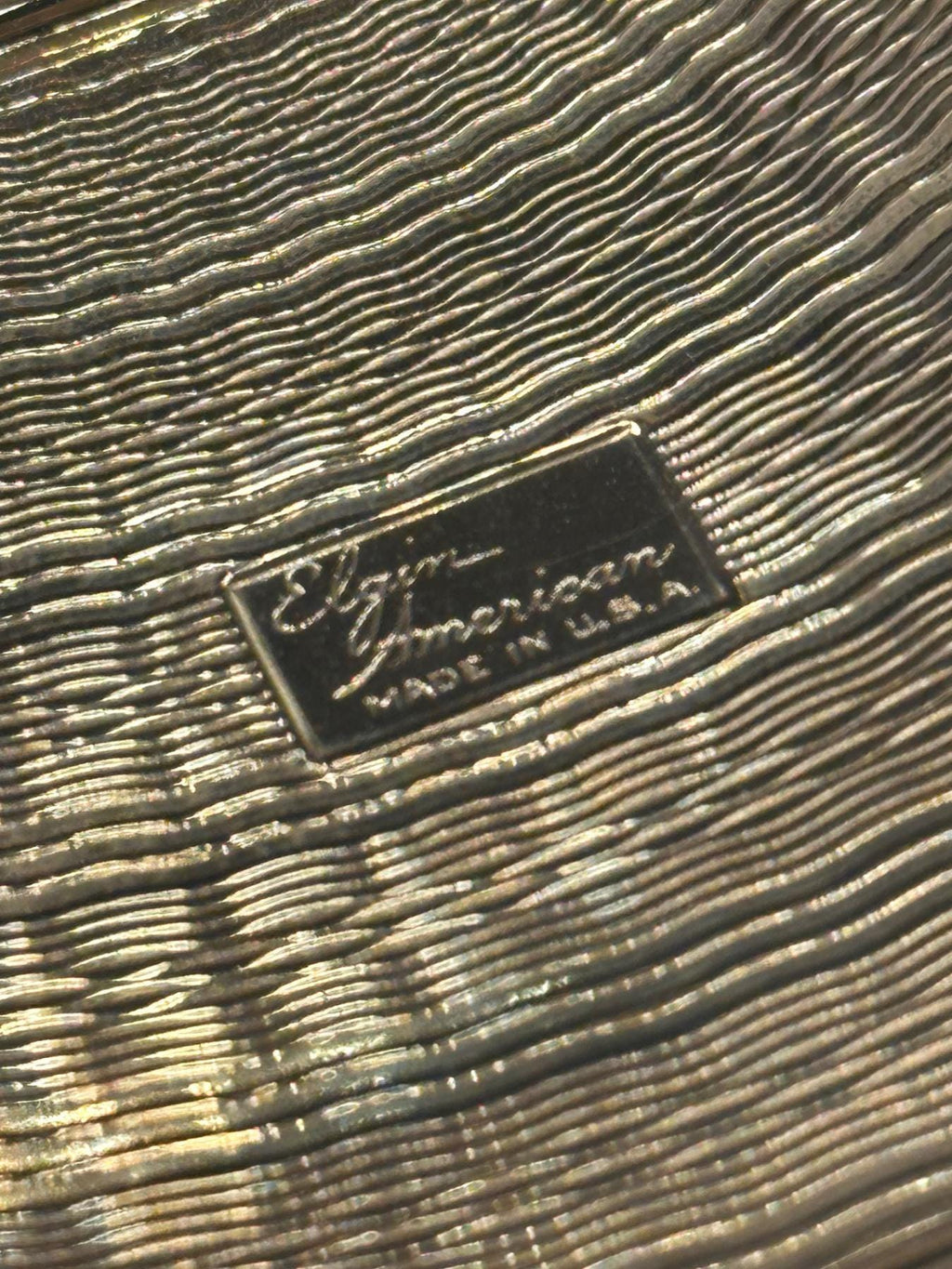 Vintage Elgin American Powder Compact Mother Inscribed Gold Tone Floral Compact