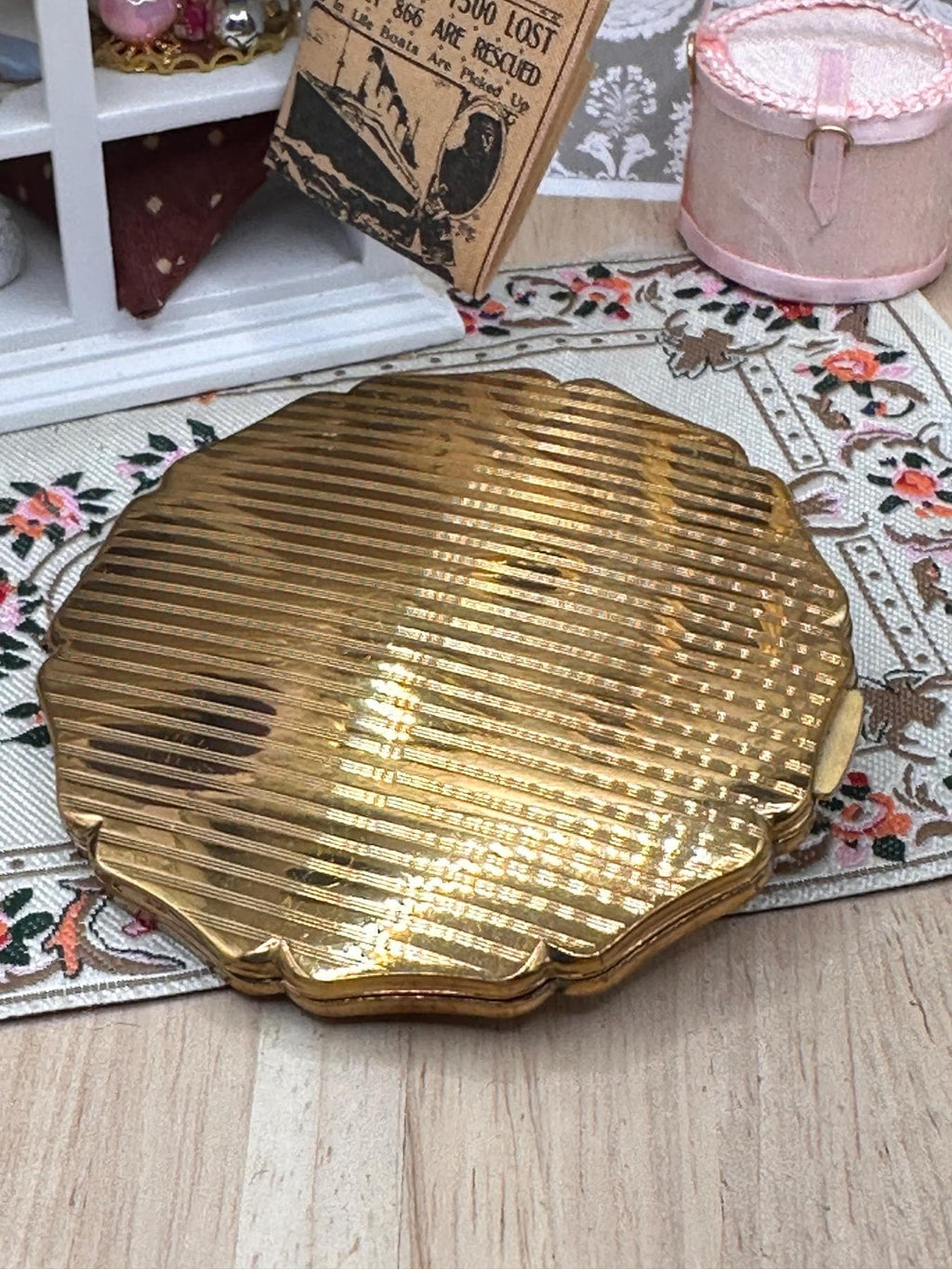 Vintage Stratton Powder Compact Two Tone Blue Stone Clasp Art Deco Style