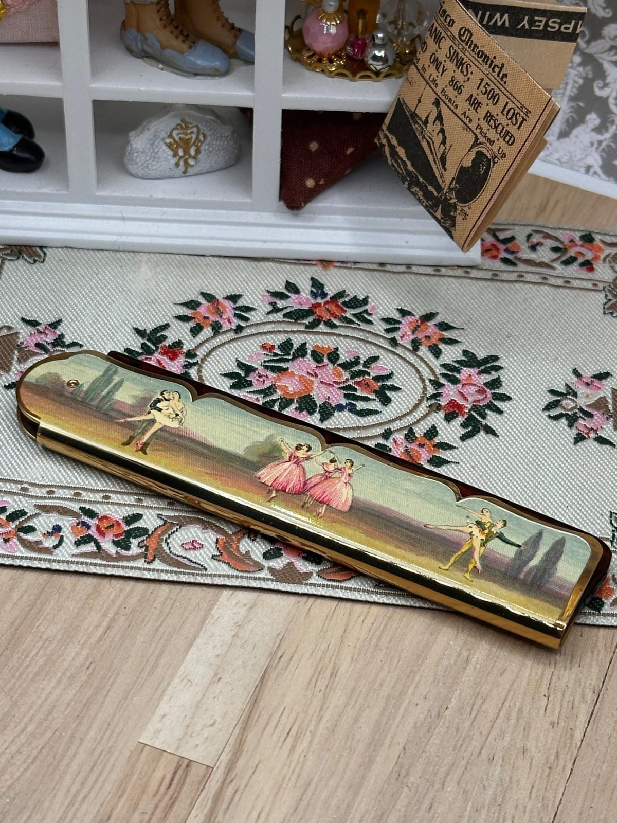 Rare Vintage Stratton Ballerina Folding Comb with Ballet Scene, 1950s