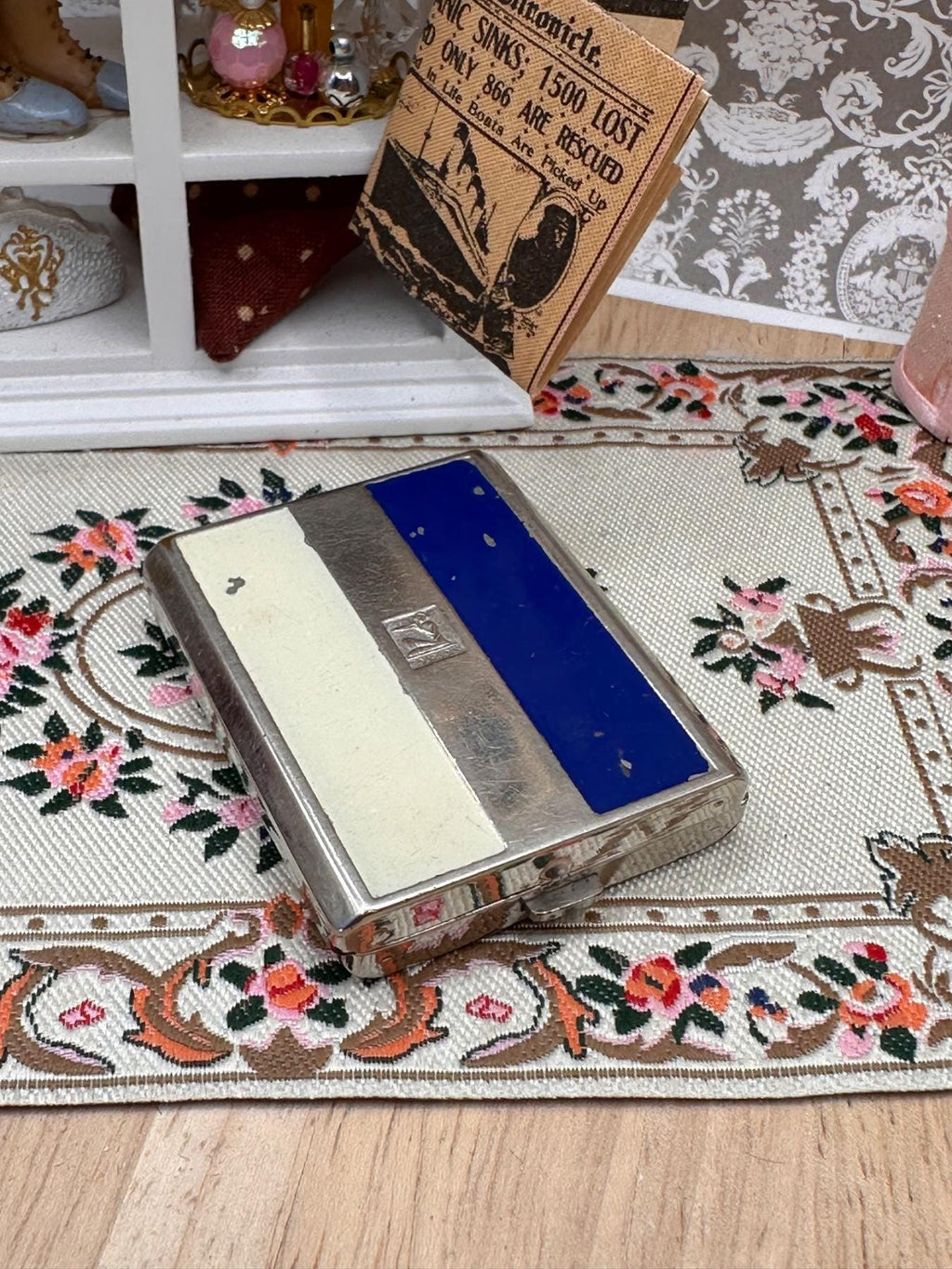 1930s Bourjois Vintage Powder Compact – Blue & Ivory Art Deco Design