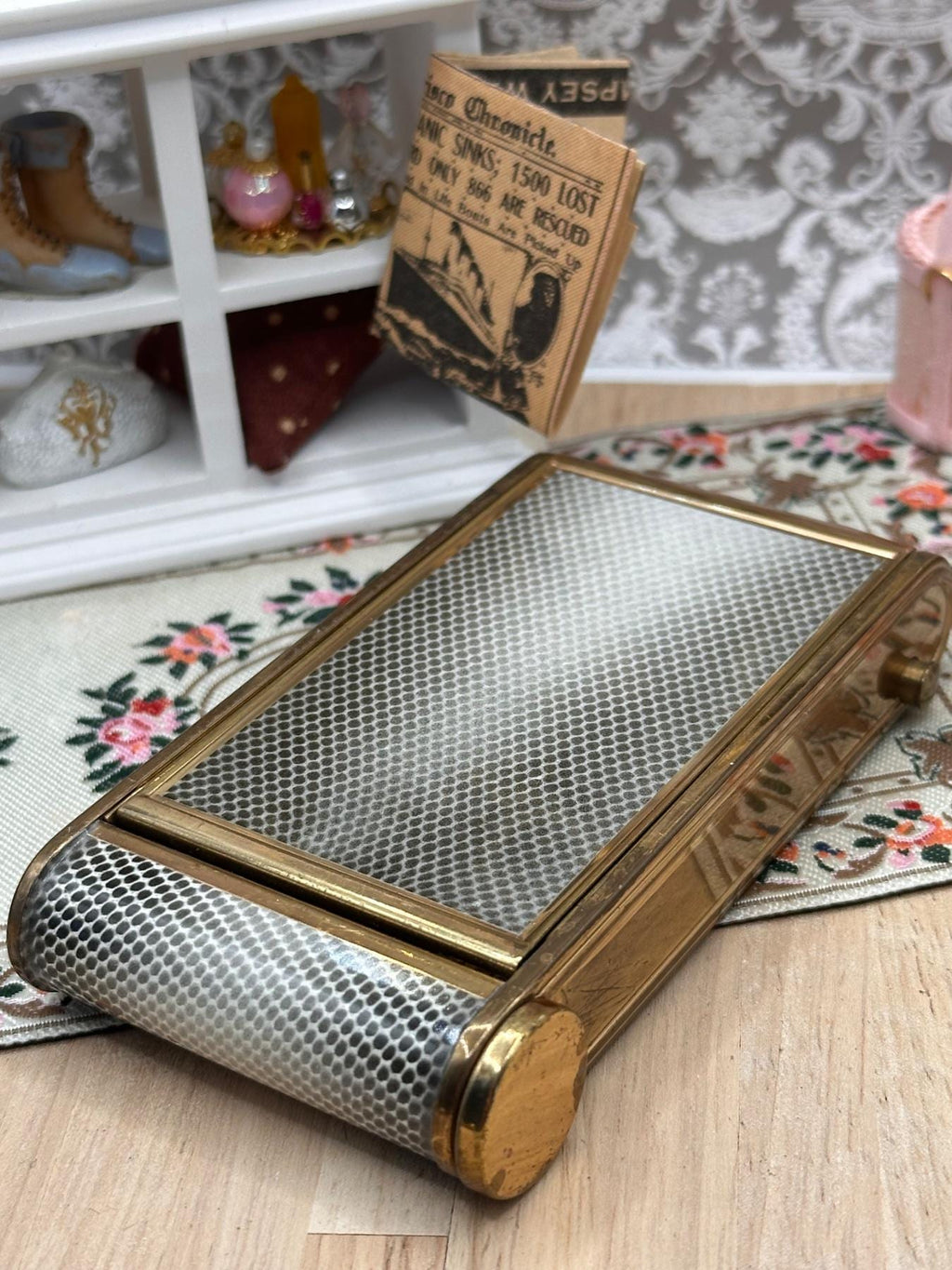 Vintage Art Deco Camera-Shaped Powder Compact with Manicure Set & Concealed Lipstick Tube