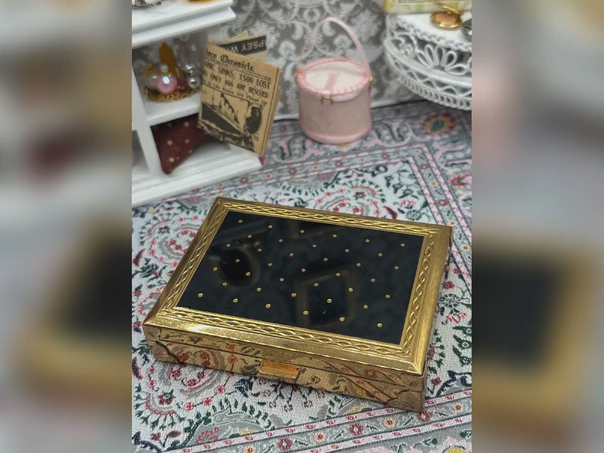 Carene Reuge Ste-Croix Swiss Musical Compact – Plays ‘The Blue Danube’, Black & Gold, Vintage Vanity