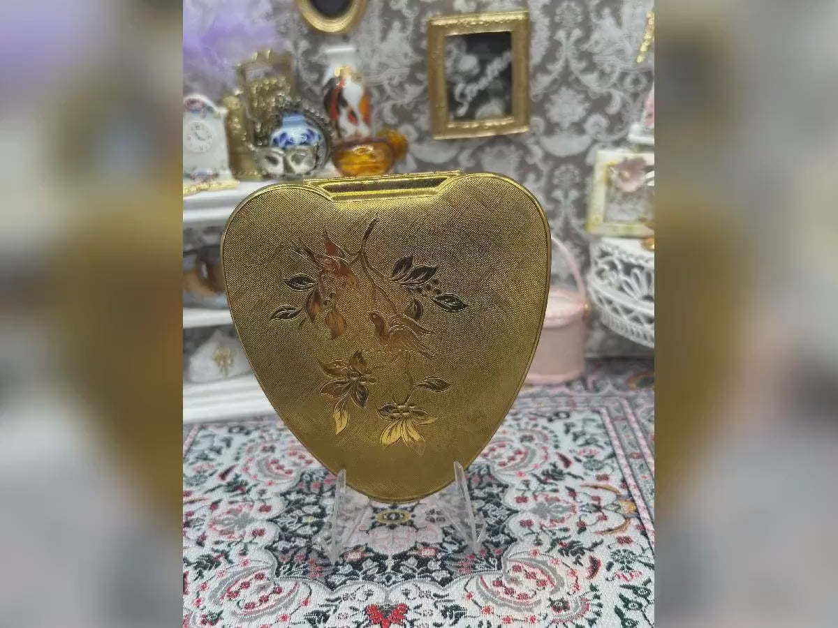 Kigu Cherie Heart Shaped Powder Compact Gold Tone Floral Engraved Vintage Collectable