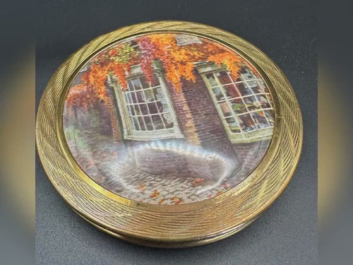 1950s Vintage Pygmalion Collectible powder compact with Original Mirror, Cottage Scene Retro Beauty Vanity