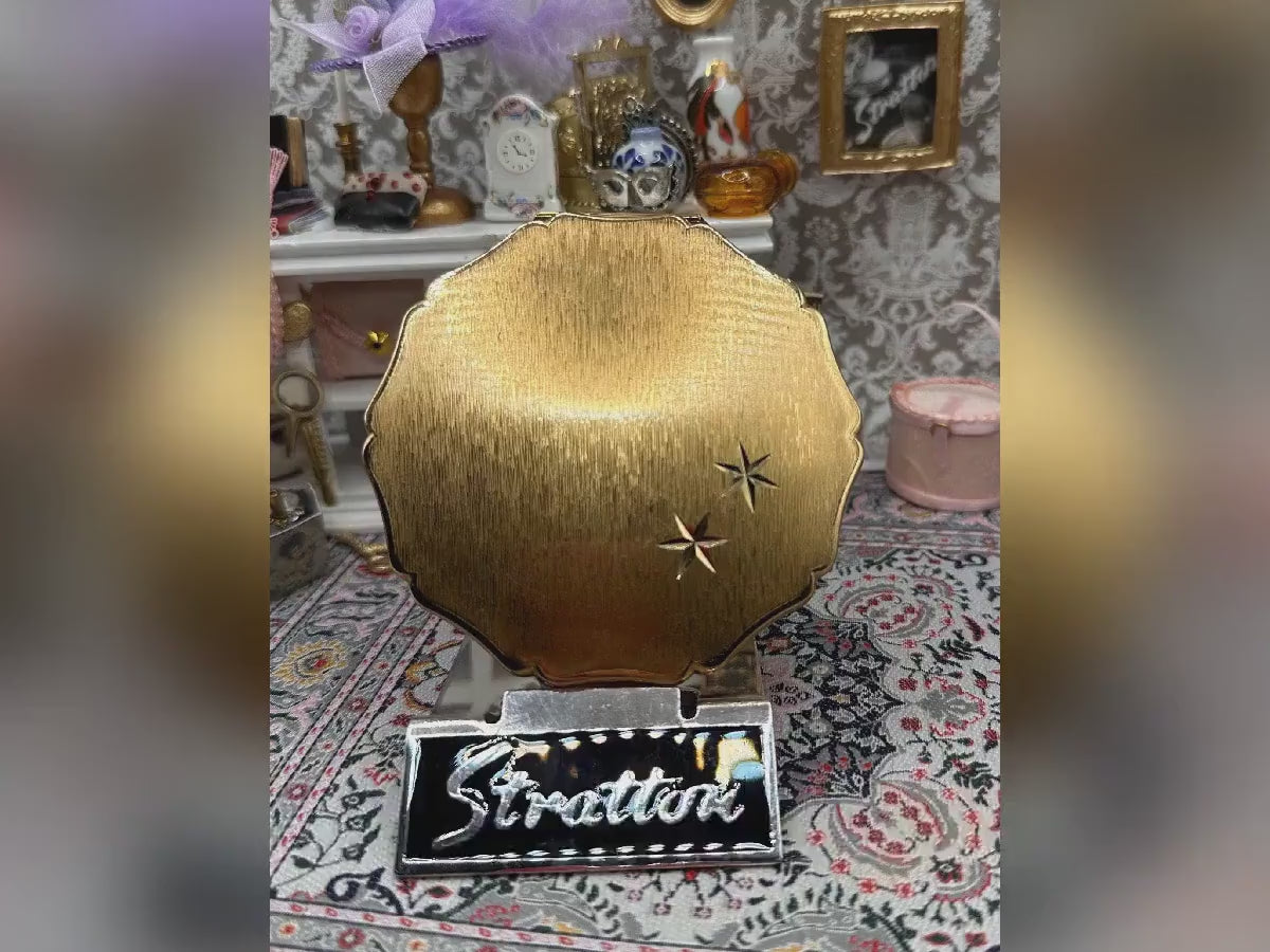 Stratton Starburst Gold Tone Powder Compact 1950s