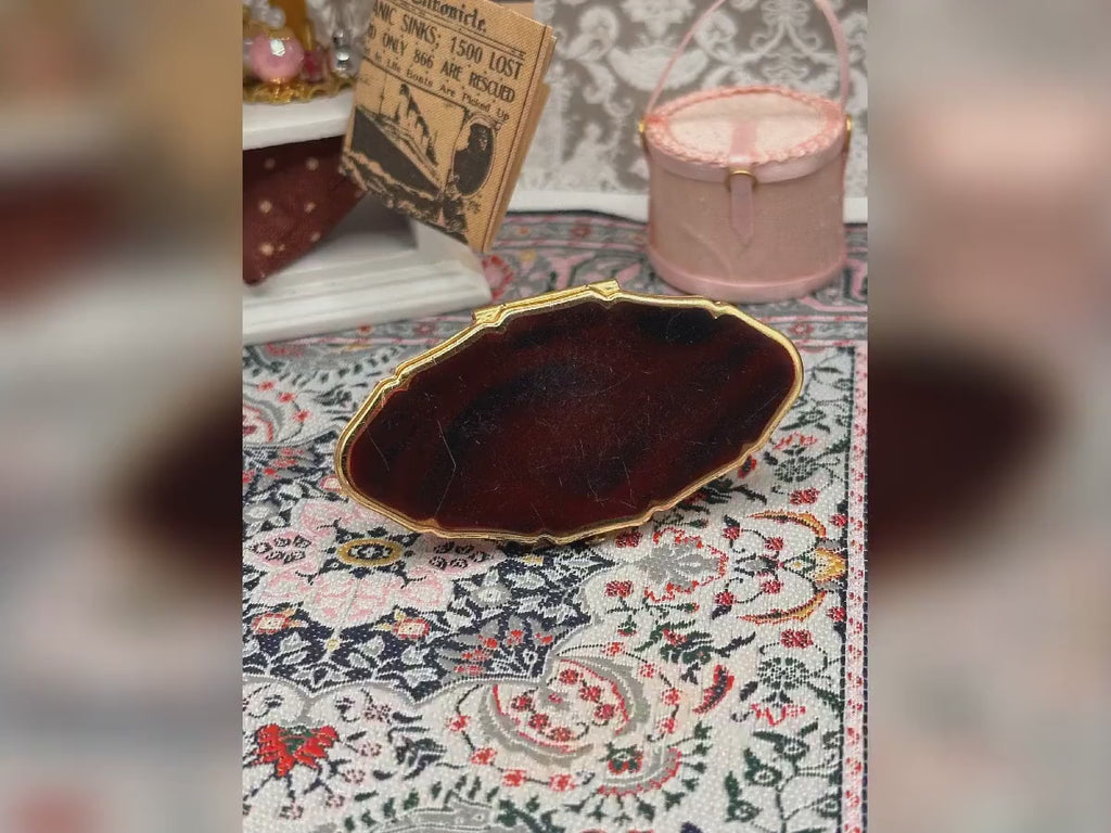 Vintage Stratton Lipview Compact – Oxblood Red Marbled Enamel Mid Century Powder Compact