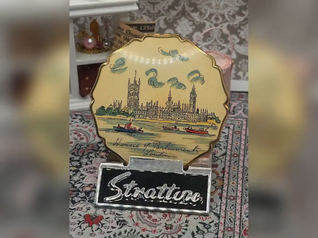Vintage Stratton Houses of Parliament Powder Compact – Cream Enamel – London Souvenir – c.1950s