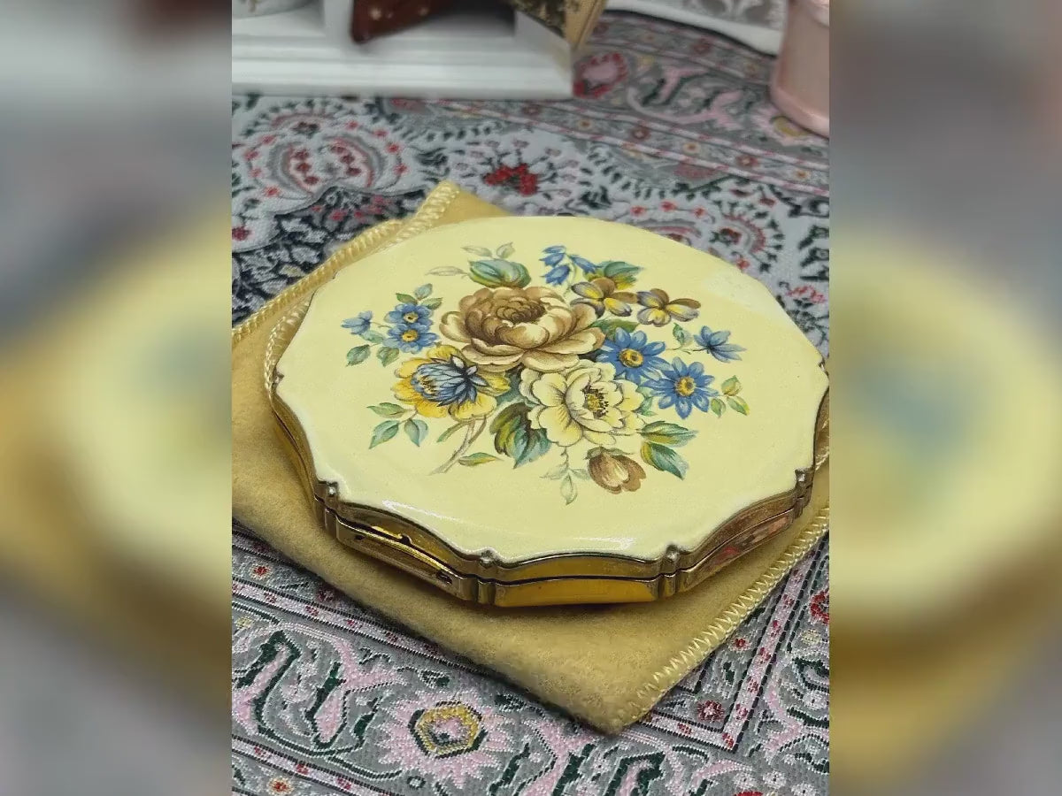 Vintage Kigu Powder Compact - Floral Enamel, Scalloped Gold-Tone Case 1950s/60s